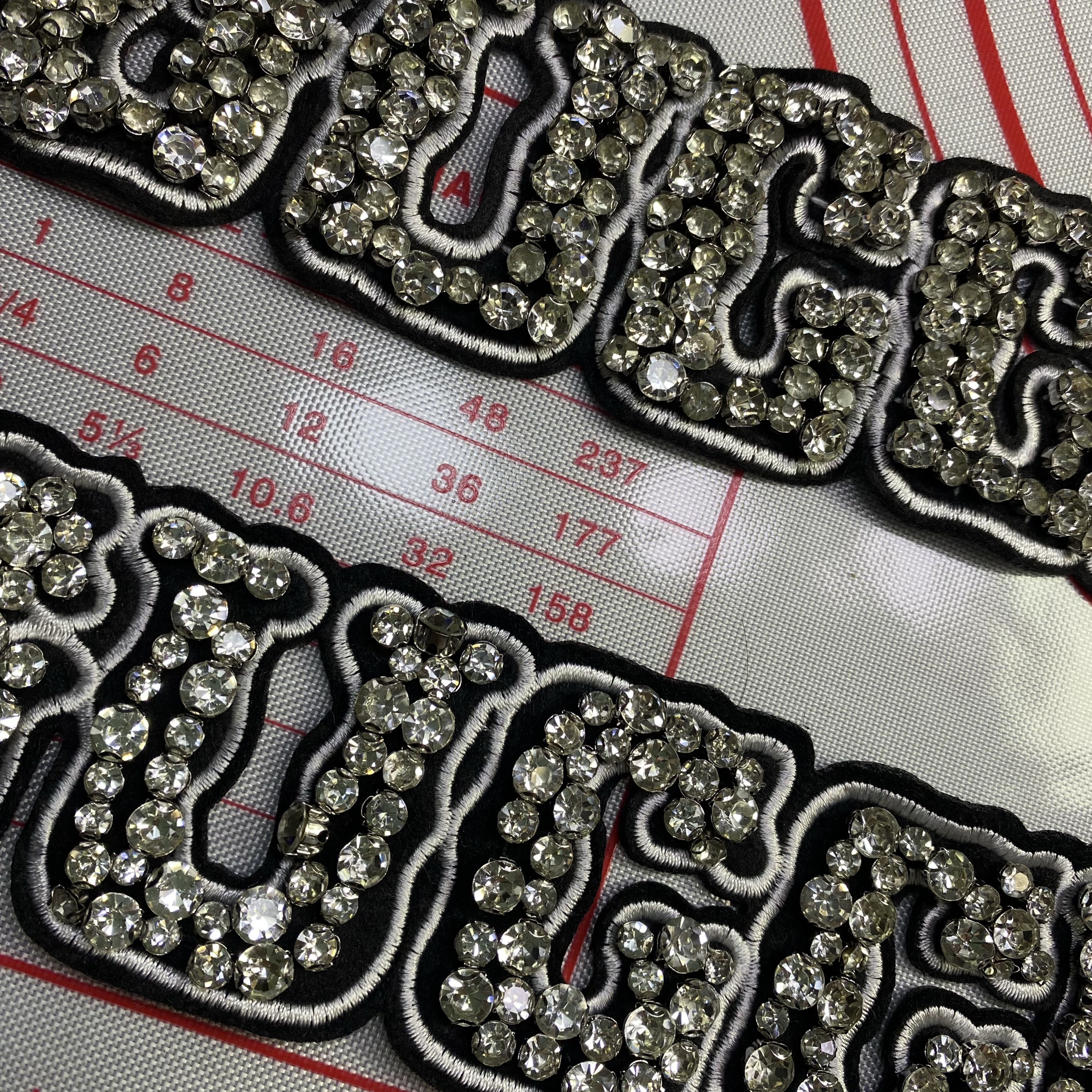 Large / medium (sewing) GG mixed cloth Patches