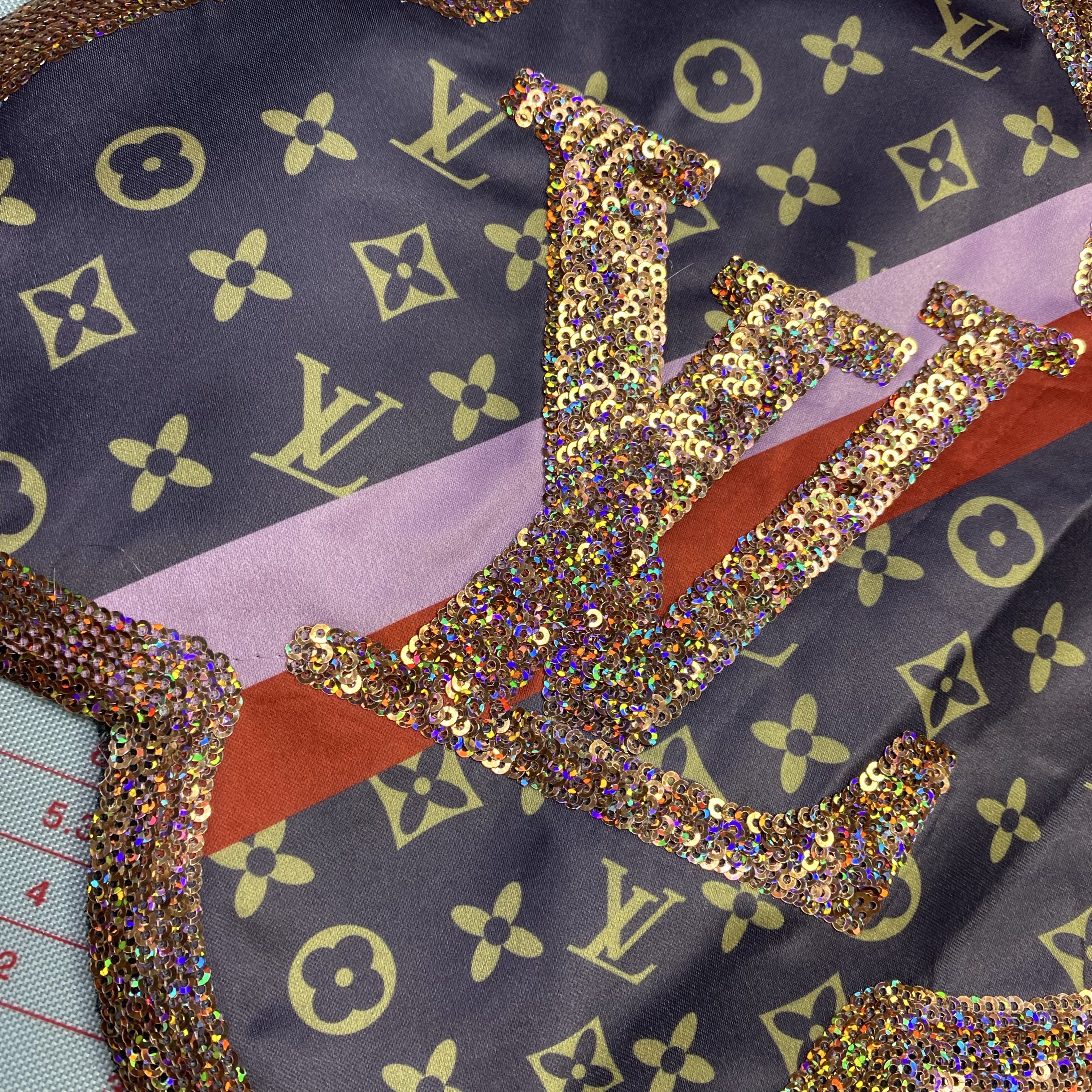 Large (sewing) L orphan product can't be replenished different styles Patches