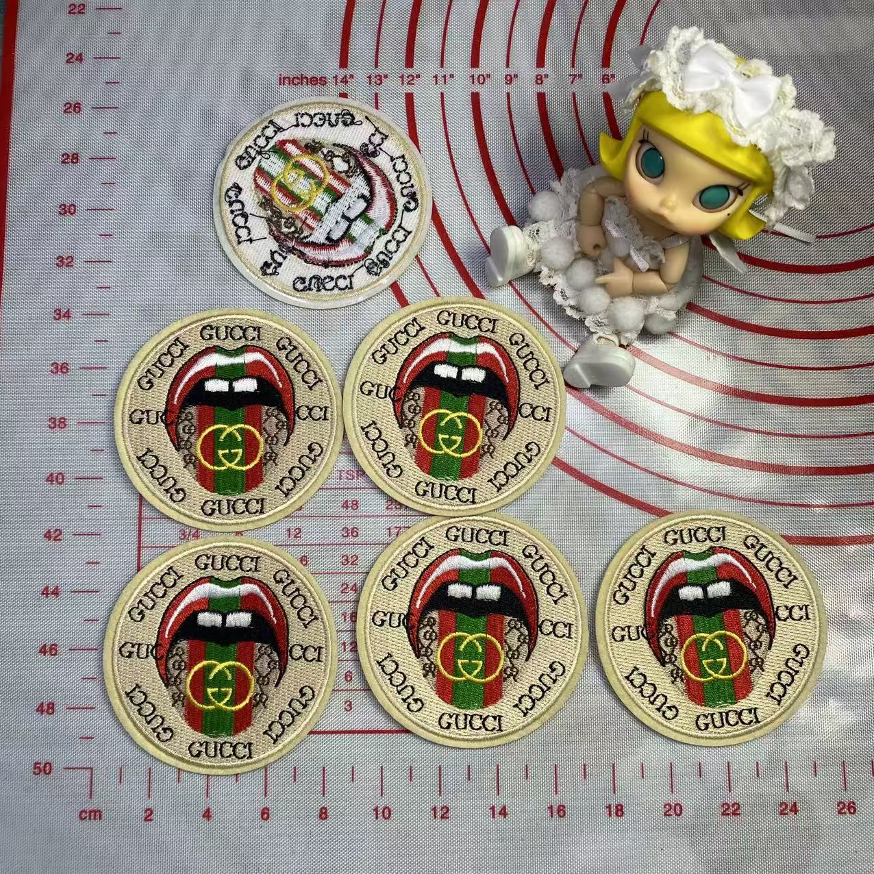 Medium(Iron-on) GG Square round shape Patches