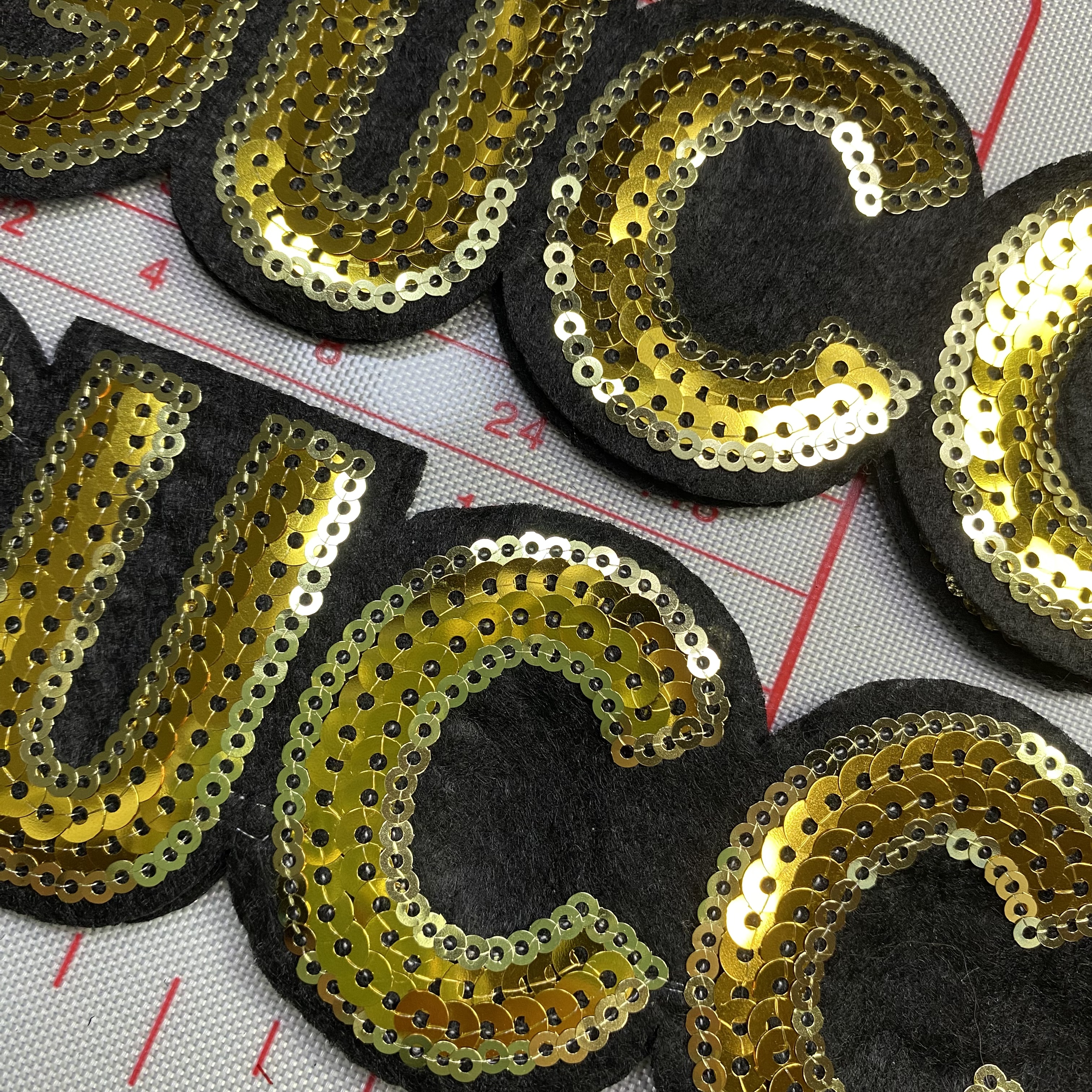 Large / medium (sewing) GG mixed cloth Patches