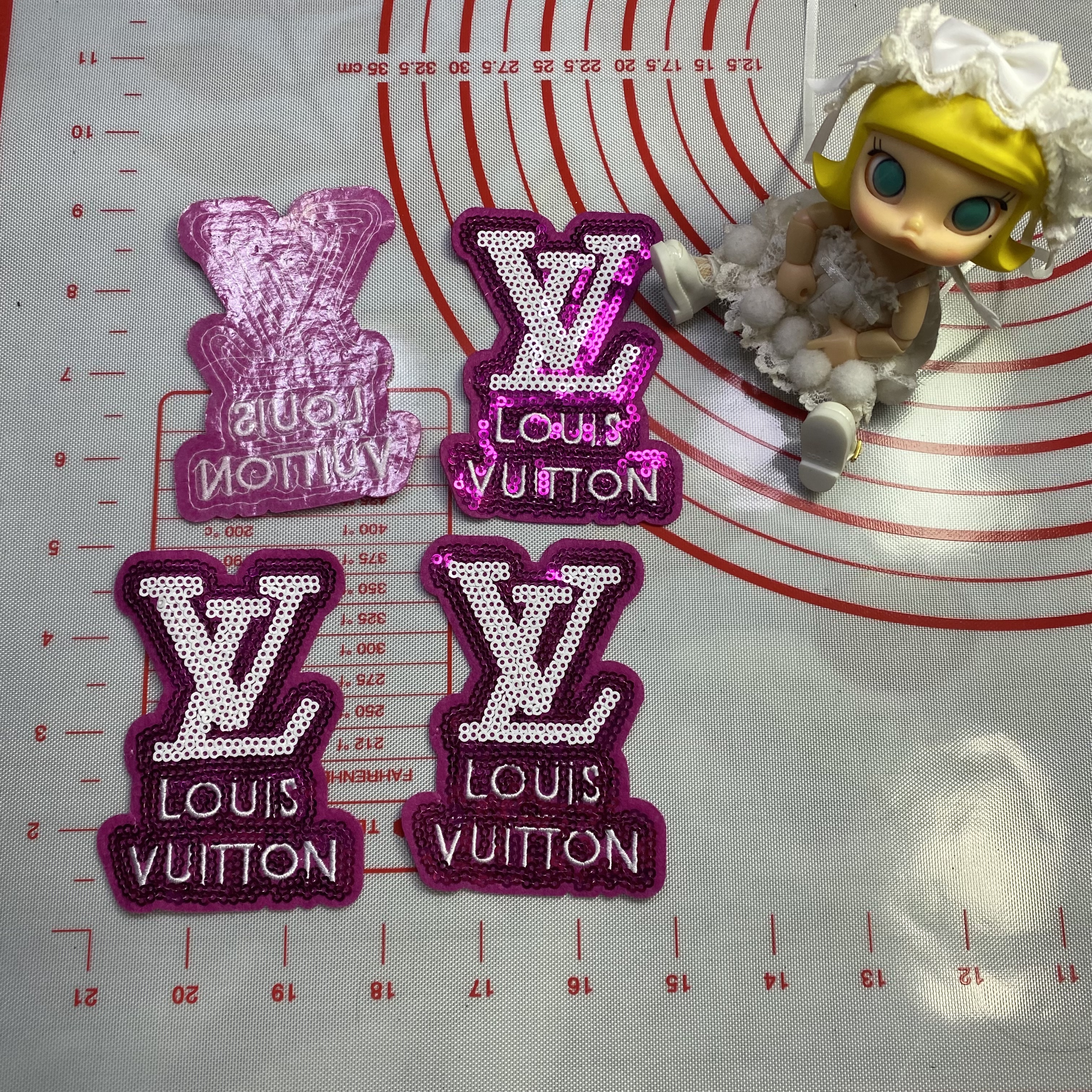 Medium (Iron-on) L Letter sequin  Patches