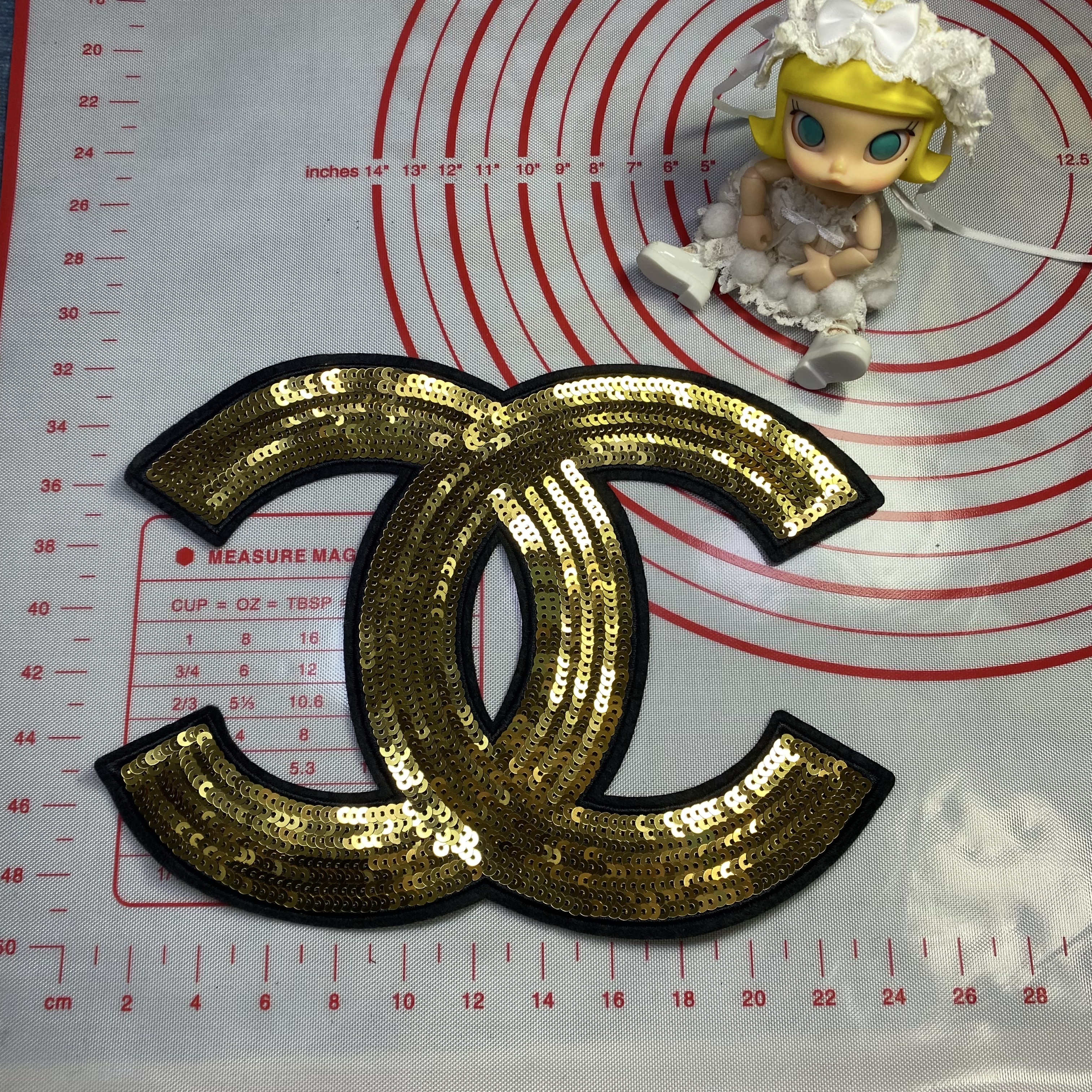 Large (Sewing) CC Round Medal Letter Cloth Patches 