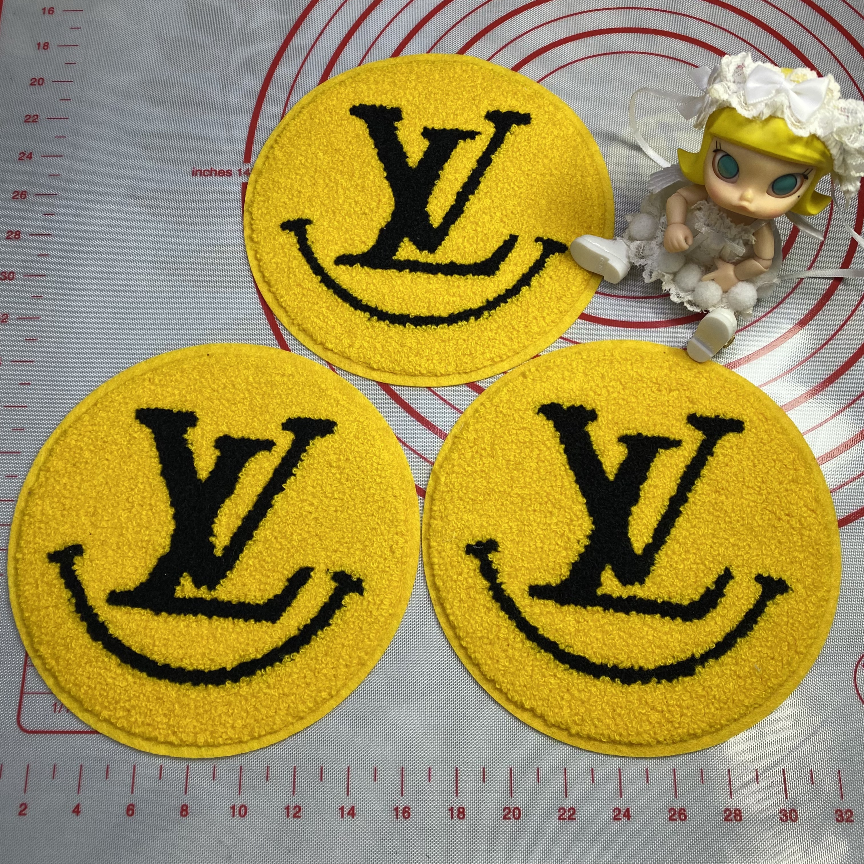  Large (Iron-on) L Happy leaf&tongue Patches    