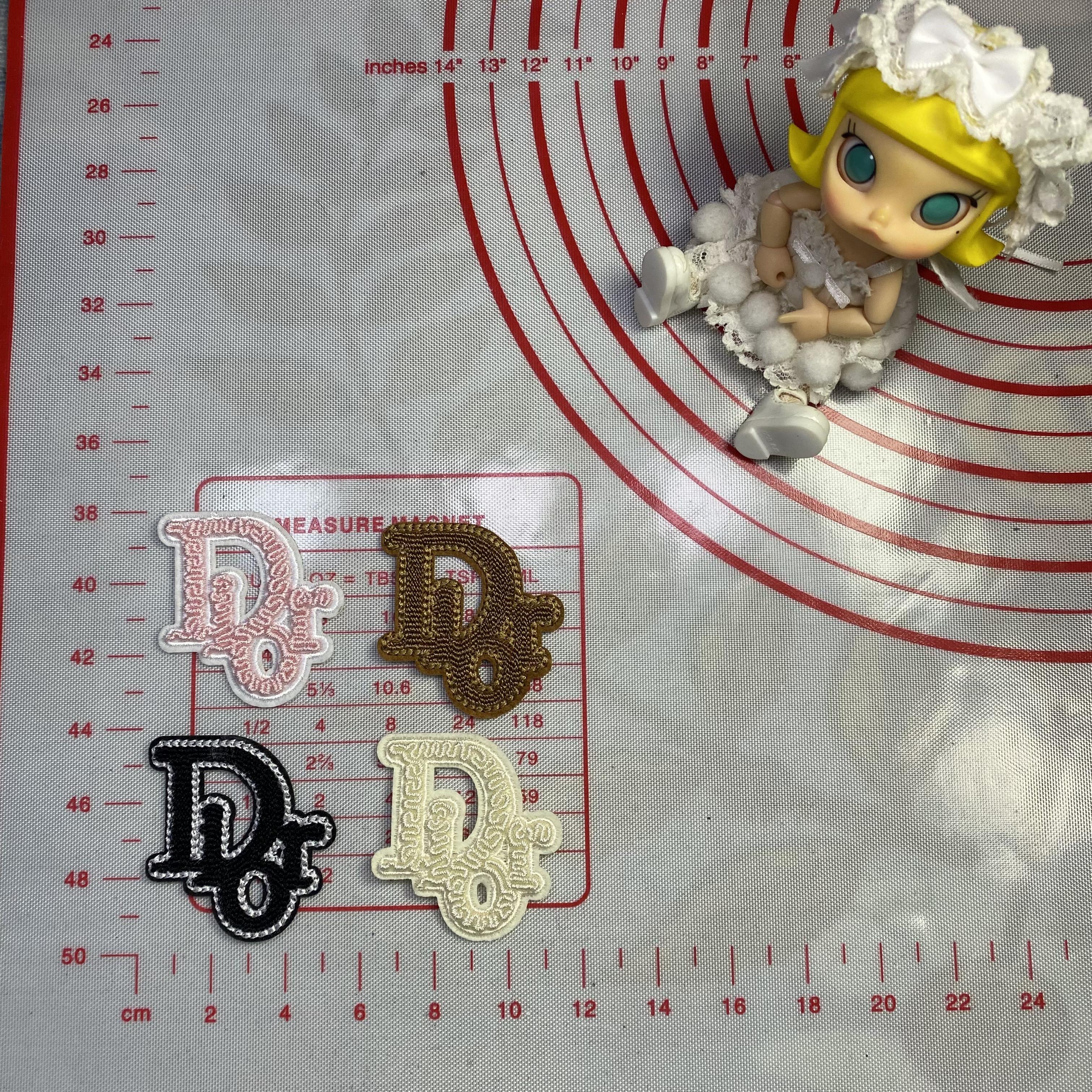 Medium/ Small (Iron-on) D Letters Patches        