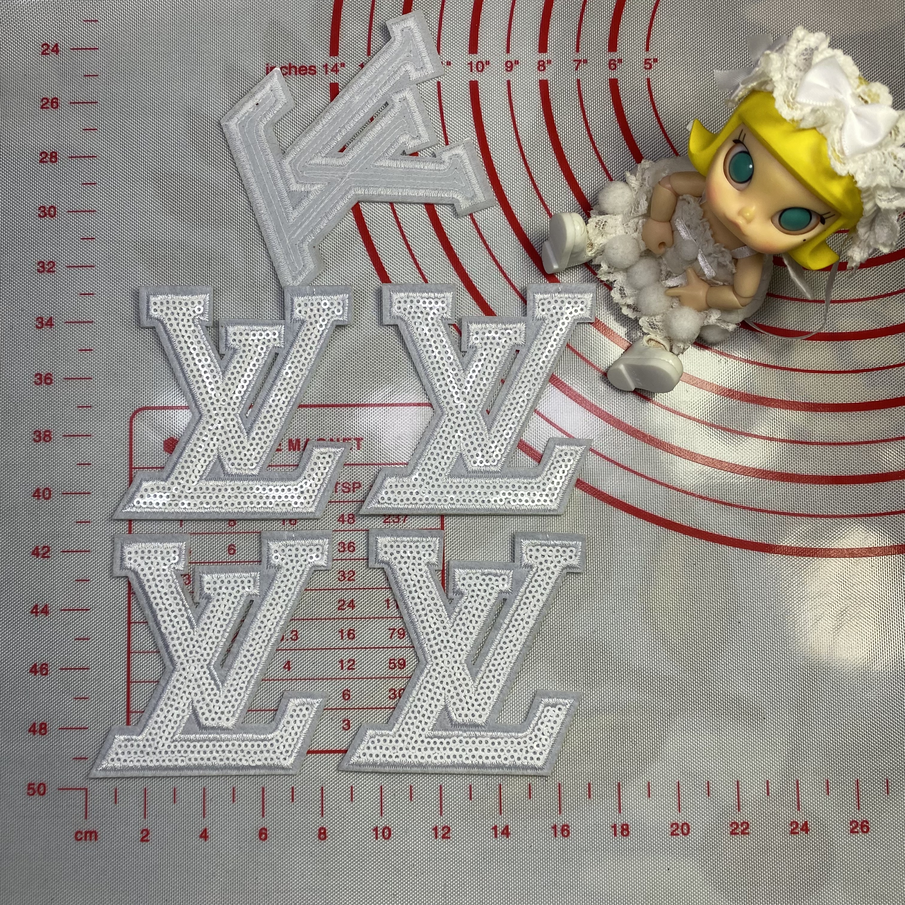 Letter sequin style(L)