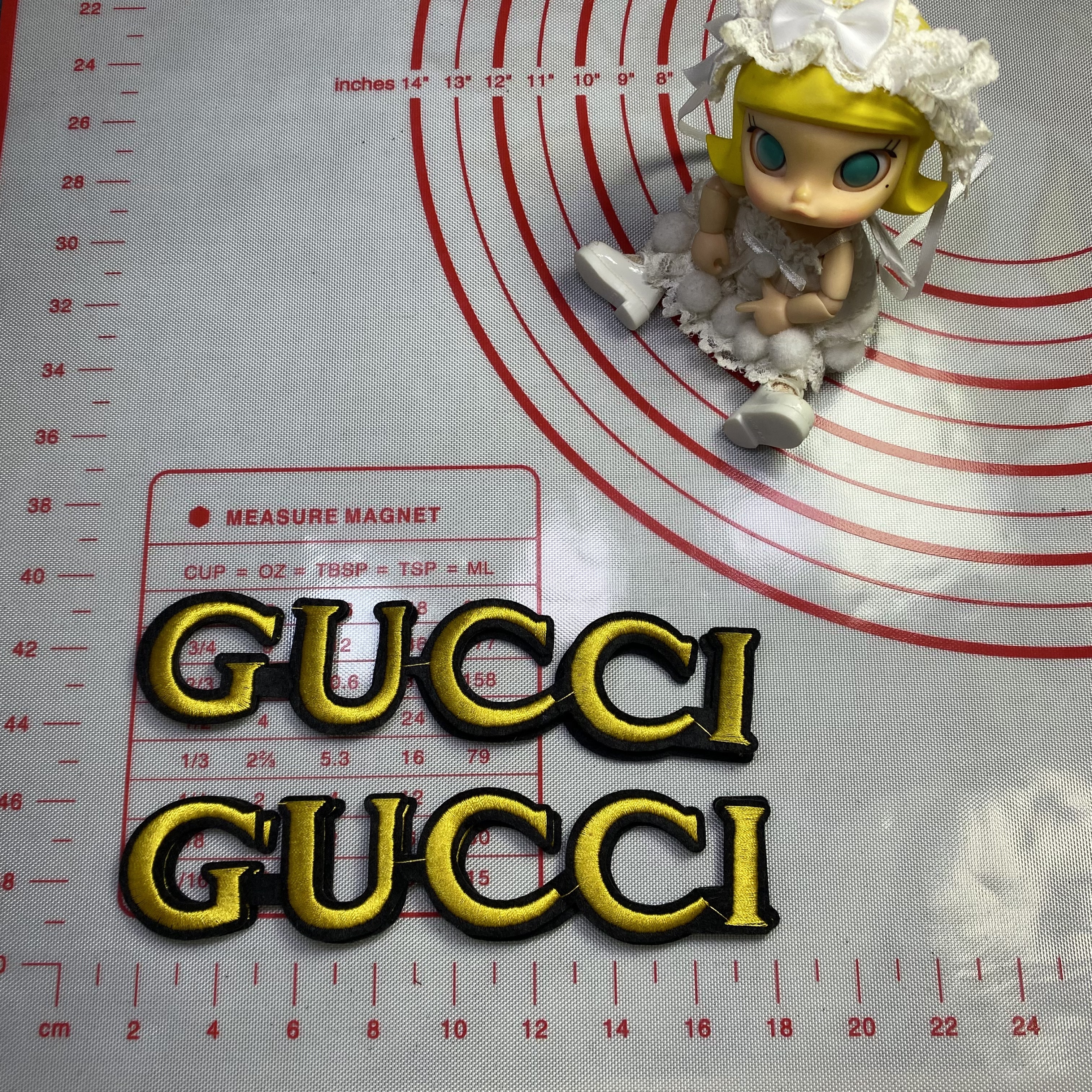 Large/medium  (Iron-on) GG Winnie the Pooh Rainbow Sequin Jacket Patches 