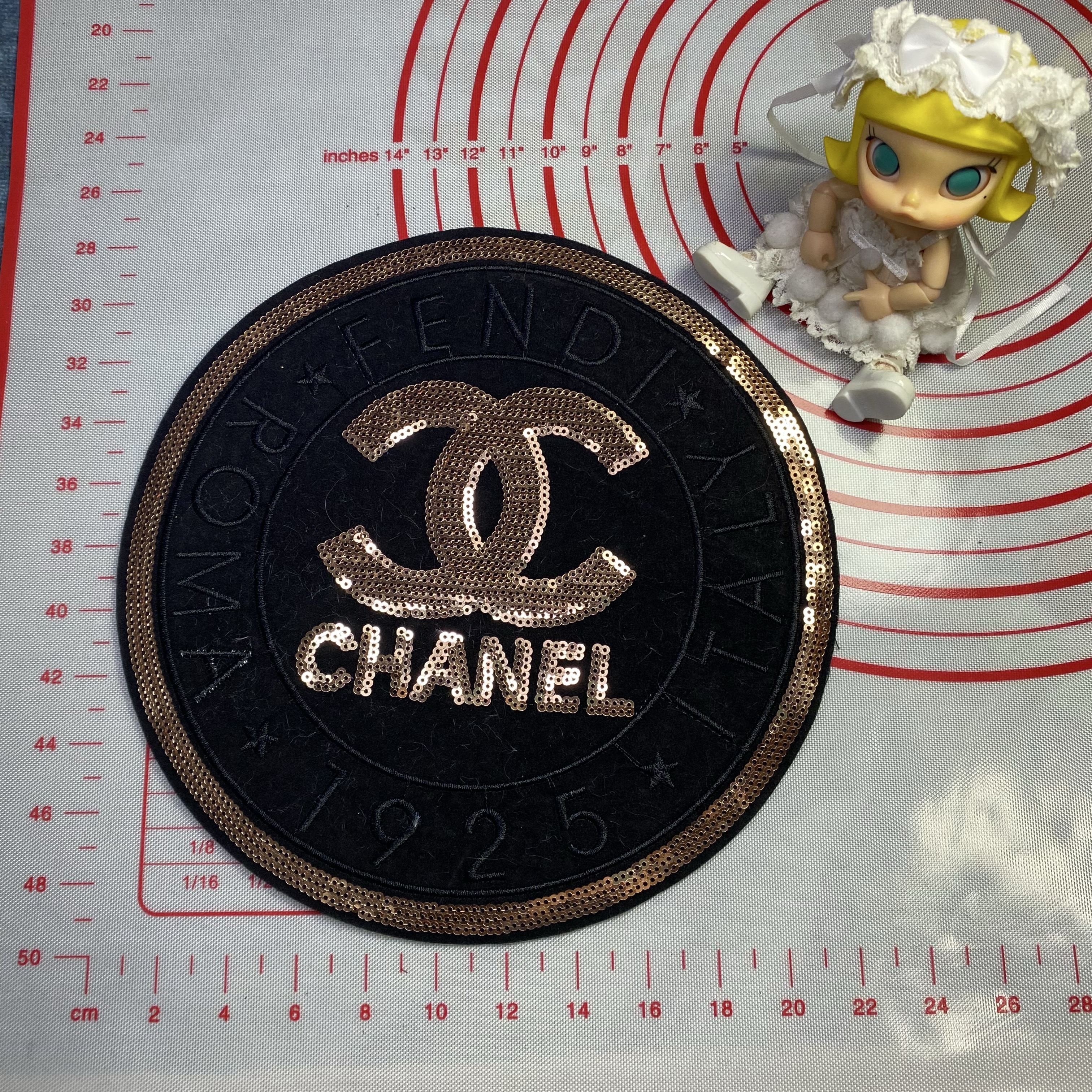 Large (Sewing) CC Round Medal Letter Cloth Patches 