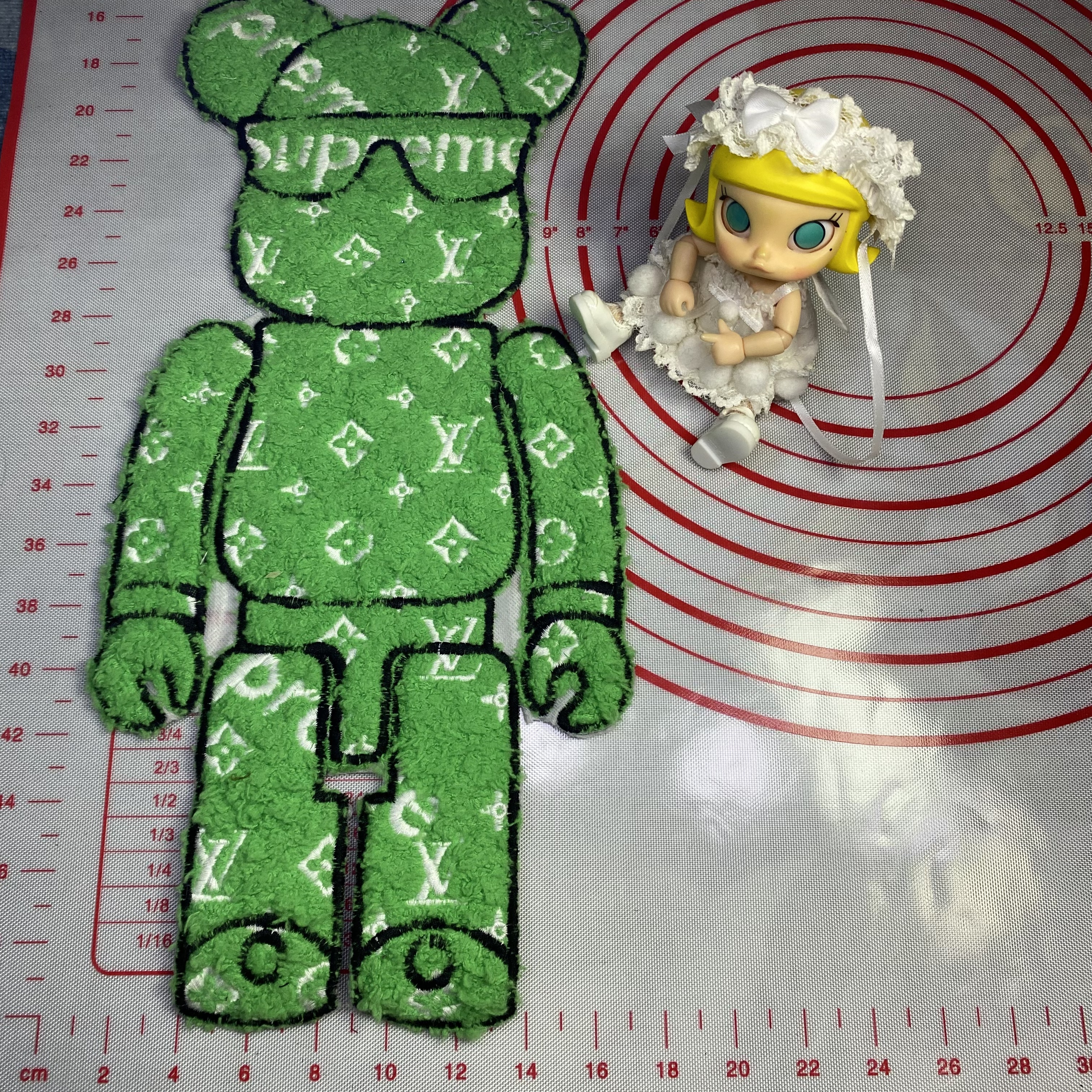 Large (sewing) L orphan product can't be replenished different styles Patches