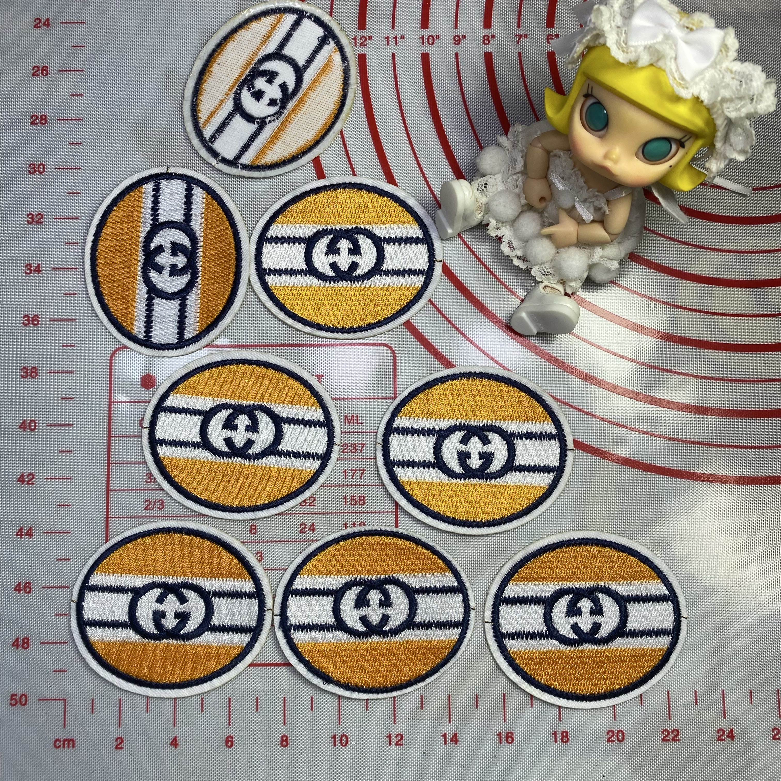 Medium(Iron-on) GG Square round shape Patches