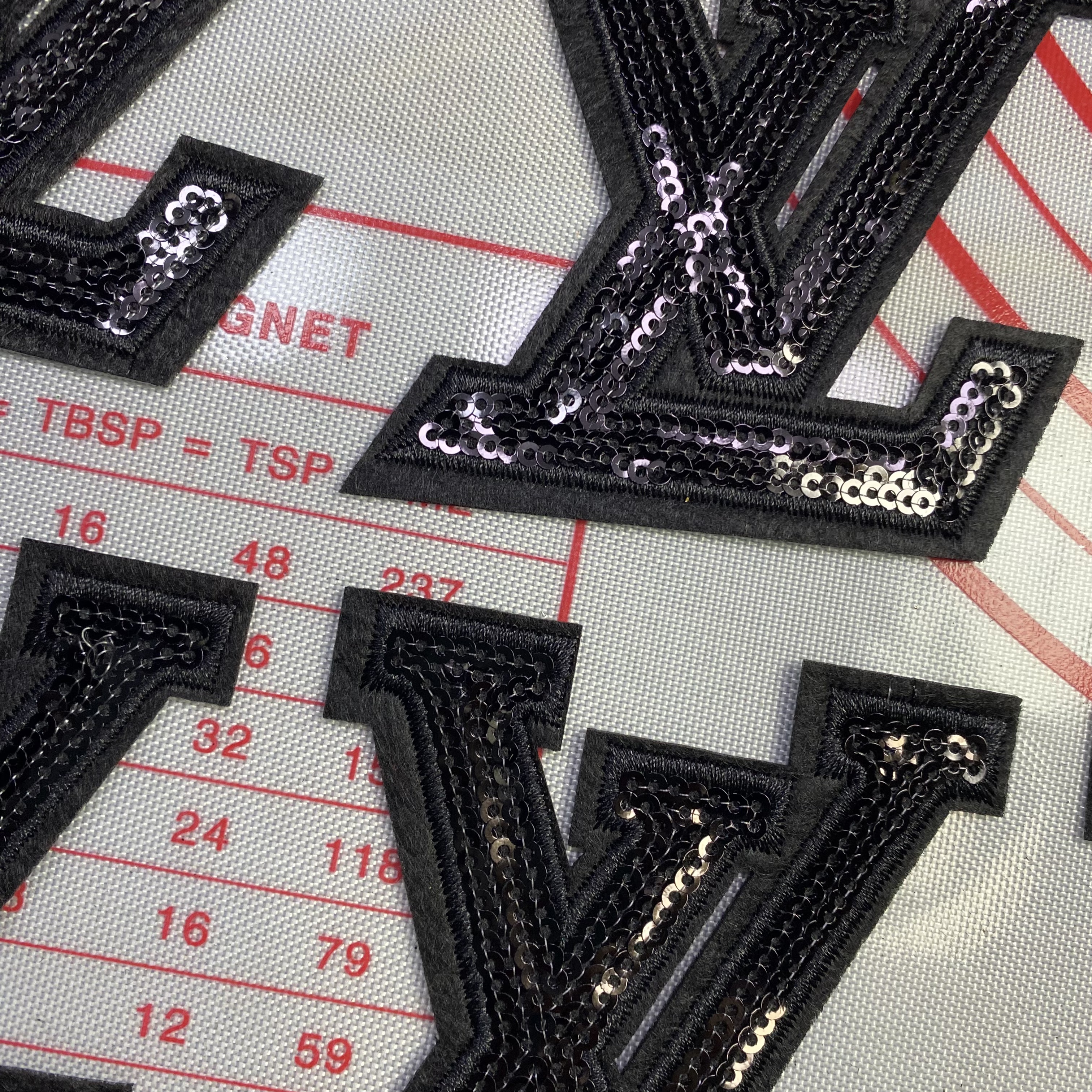 Medium (Iron-on) L Letter sequin  Patches