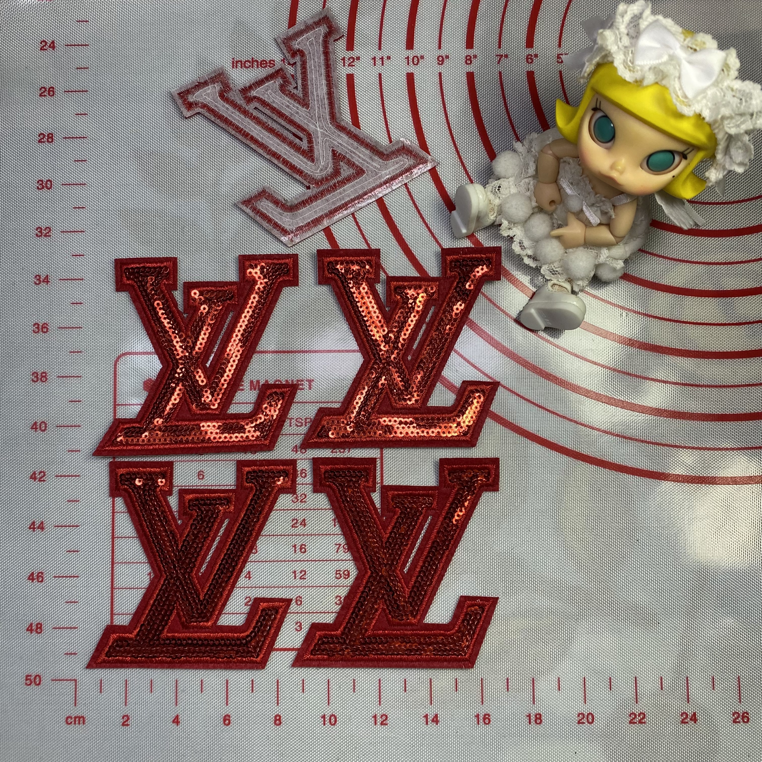 Letter sequin style(L)