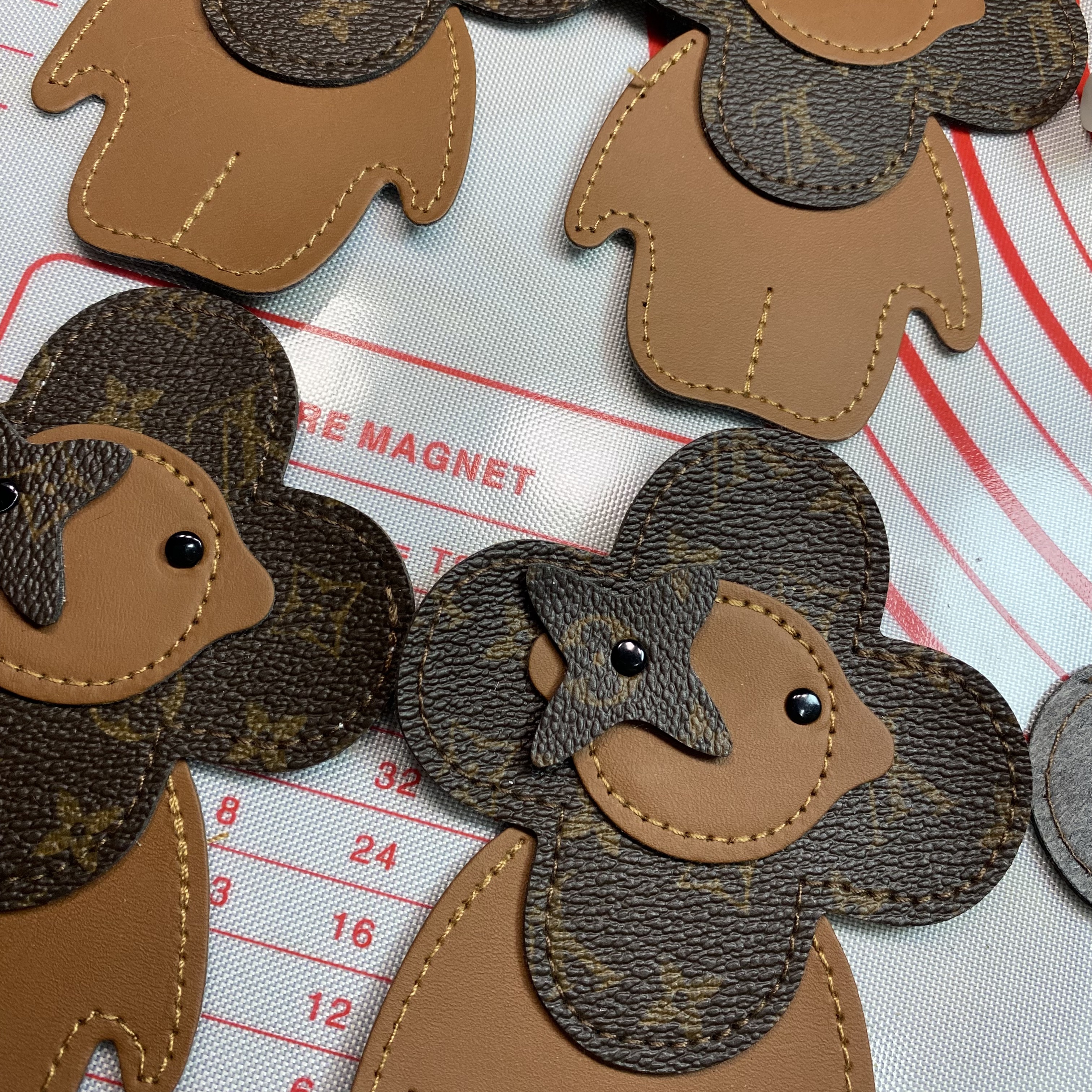 Medium ((Sewing) L Vivian flower leathe Patches