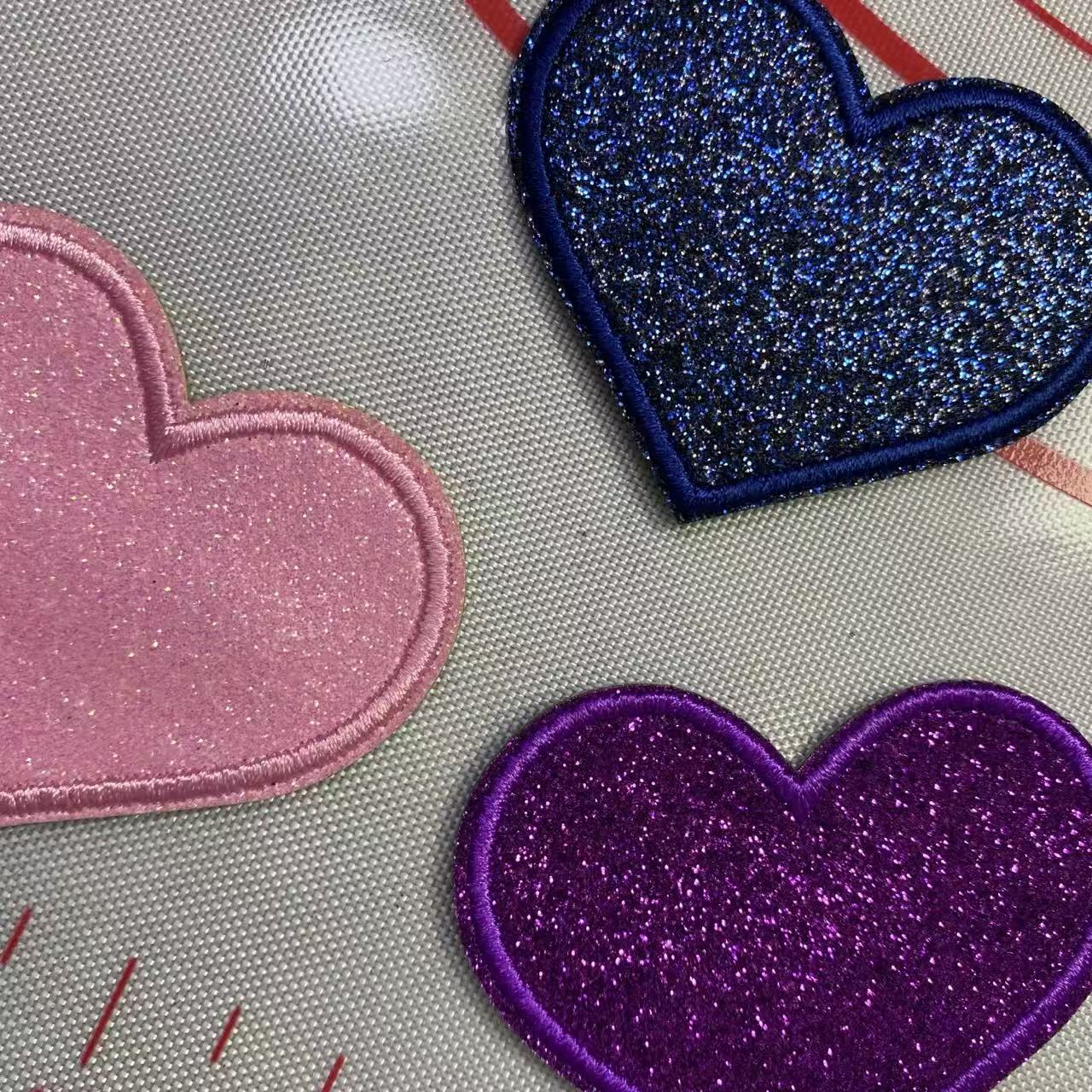 Small  (ironing) sequin love mixed packaging patch