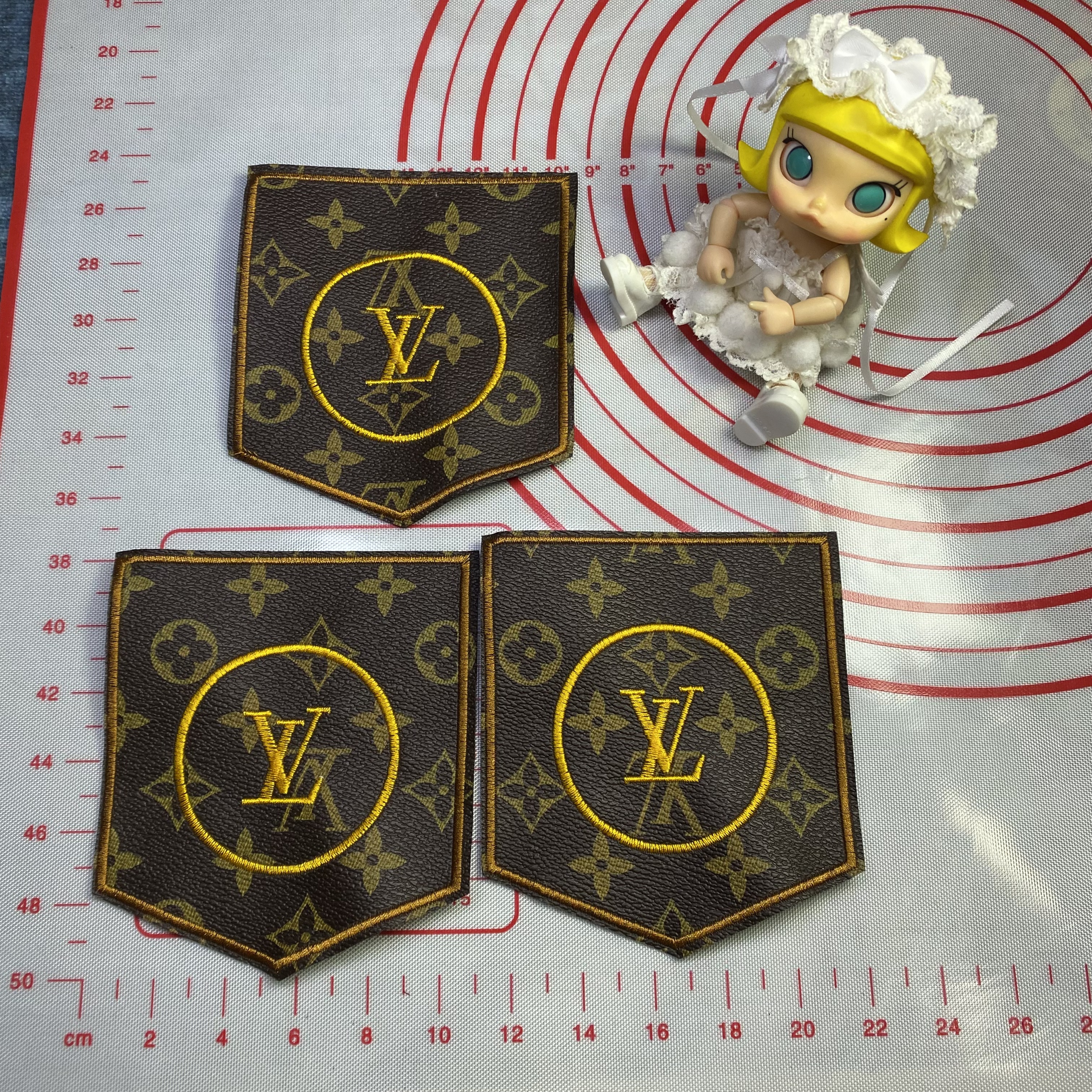 Large  (sewing) L letter pocket leather fabric patch