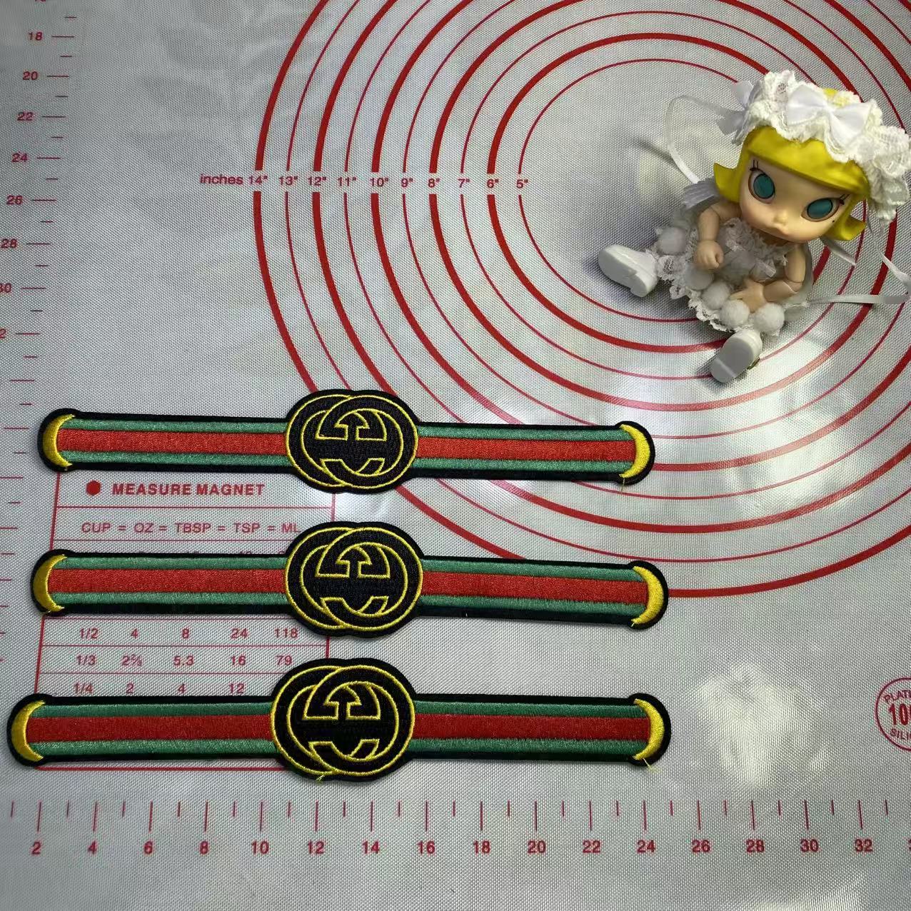 Large/medium  (Iron-on) GG Winnie the Pooh Rainbow Sequin Jacket Patches 