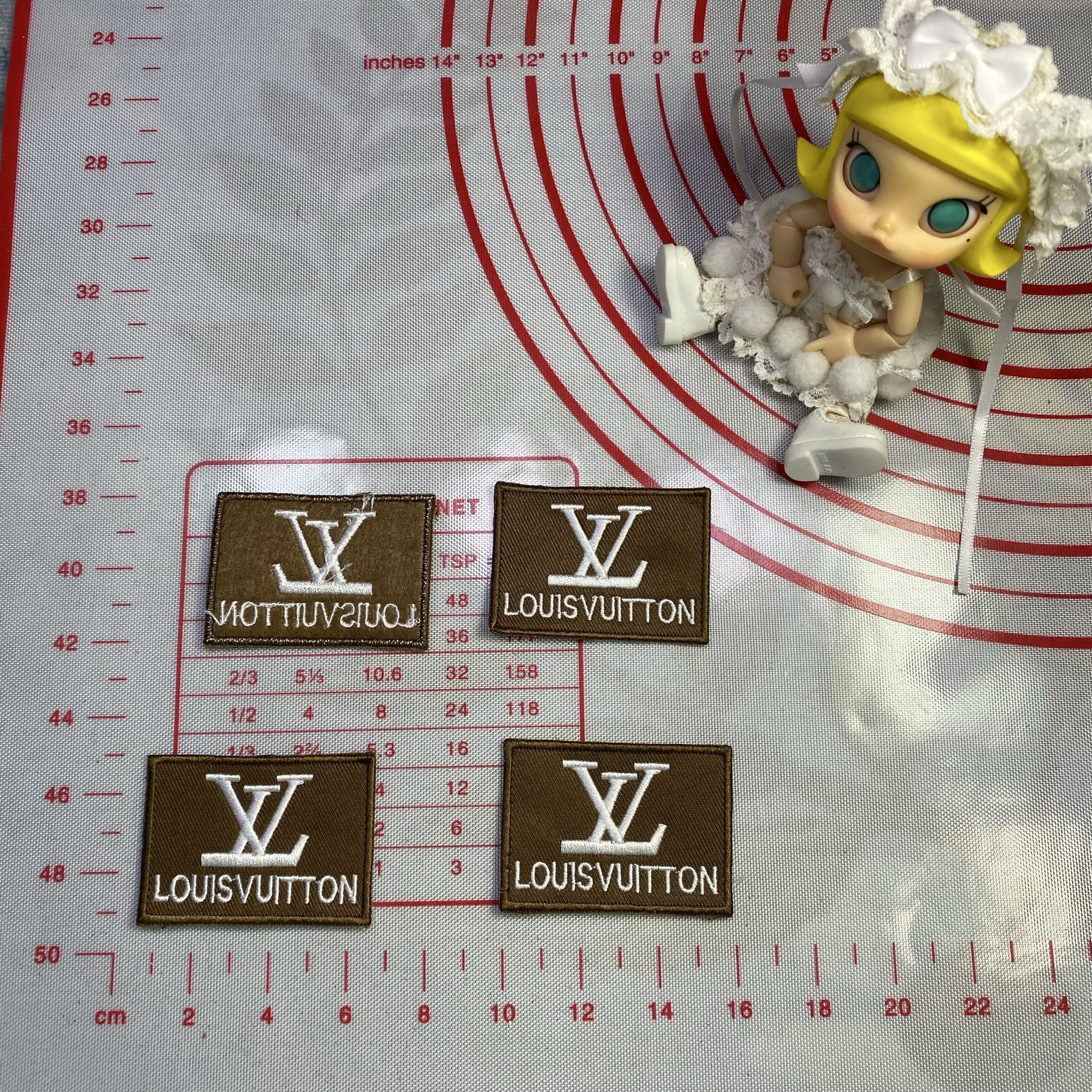 Medium (Sewing) L square leather Patches