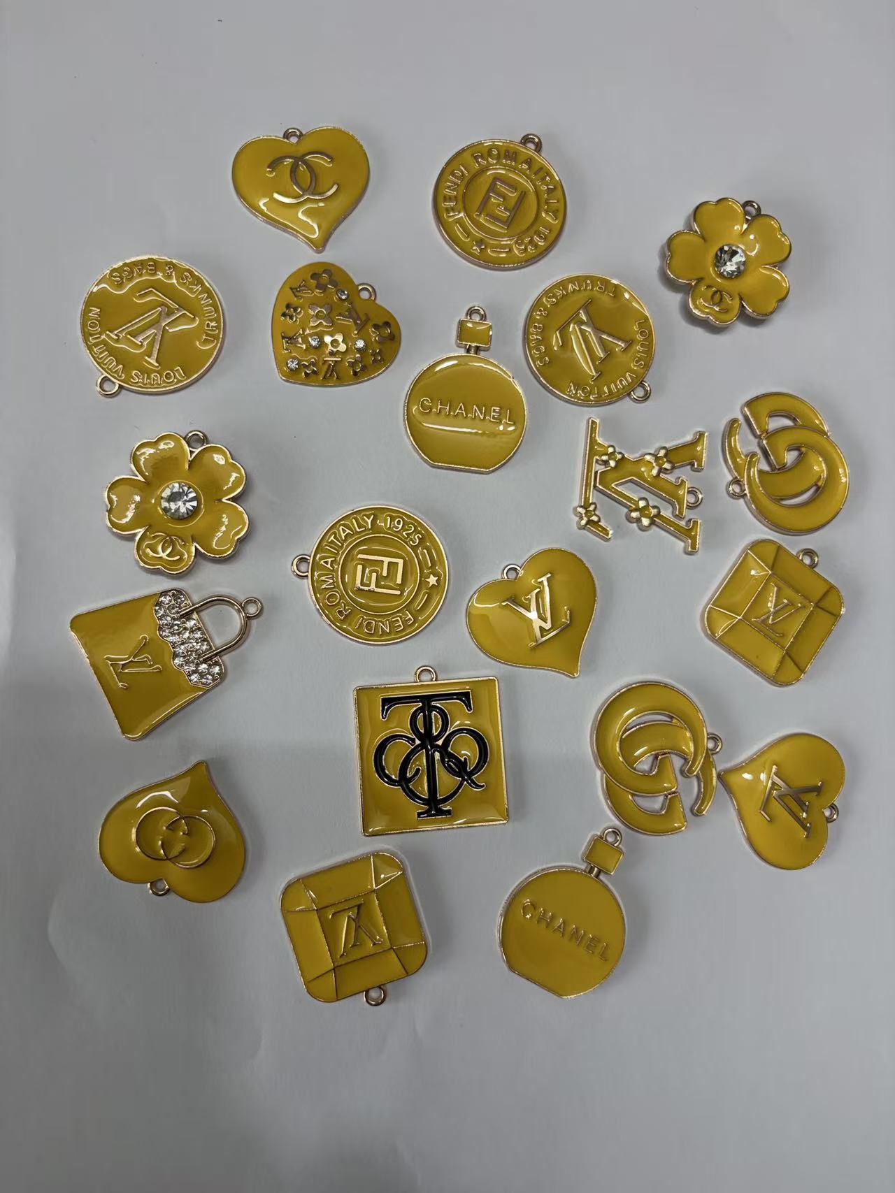 Random Mixed Designer Brand Charms/20Pcs Set