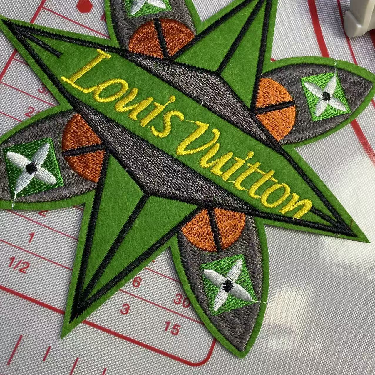  Large (Iron-on) L Happy leaf&tongue Patches    