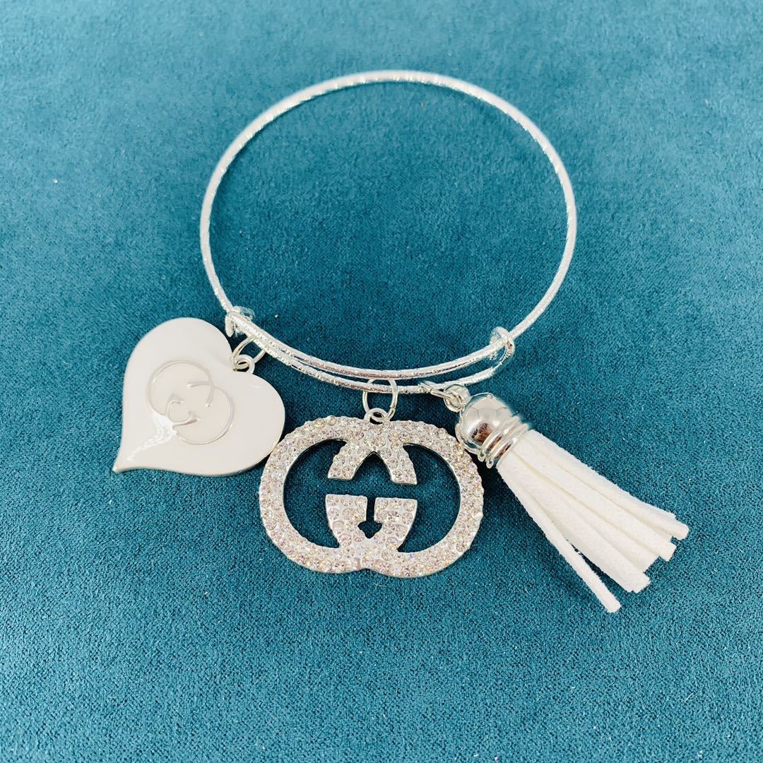 10:Designer Silver Metal Bracelet
