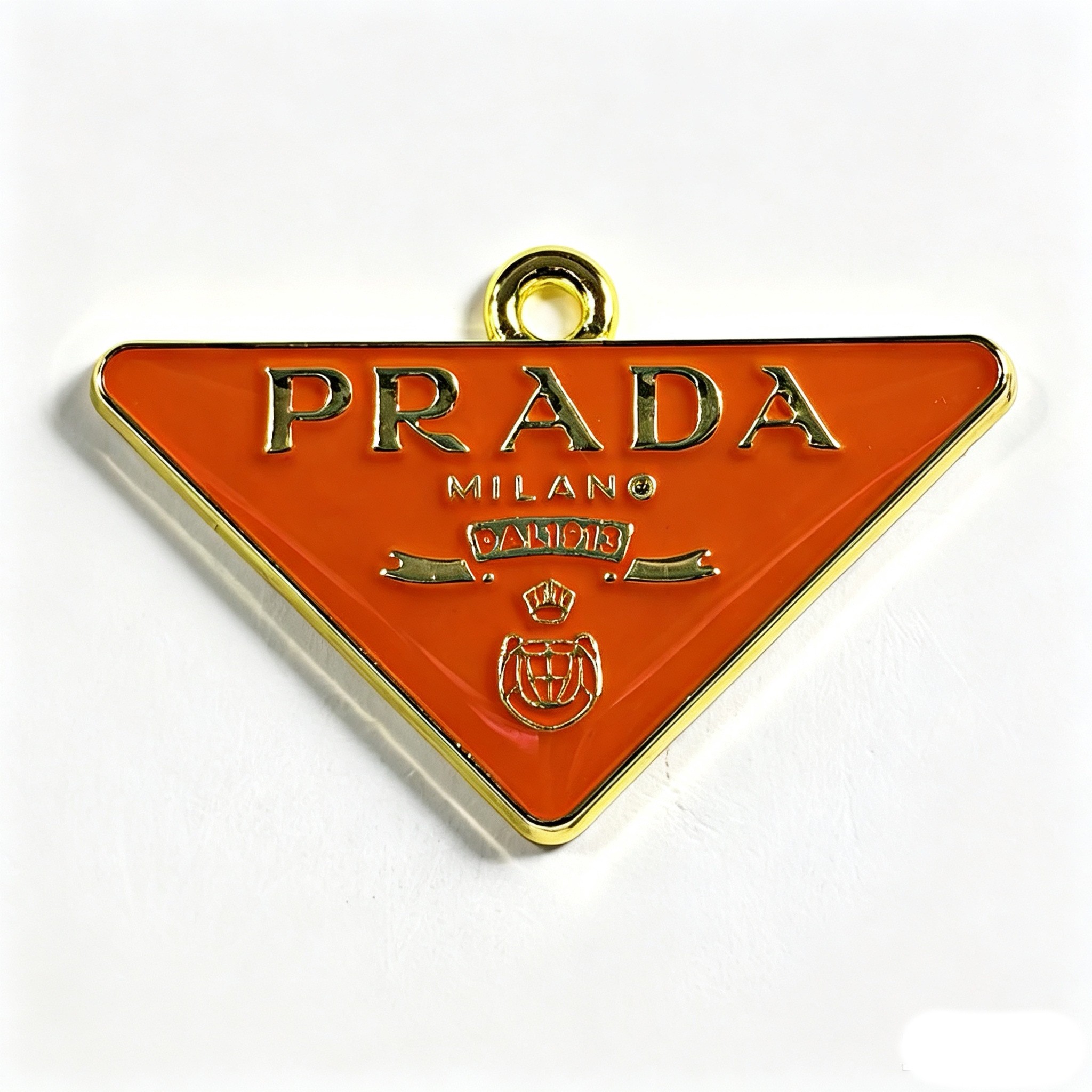P2:Glod designer Metal Charms