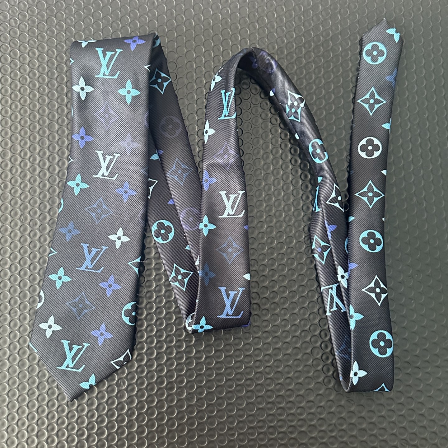 1:Long size Tie mix logo