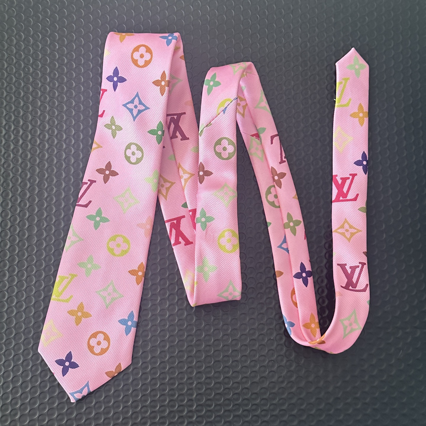 2:Long size Tie mix logo