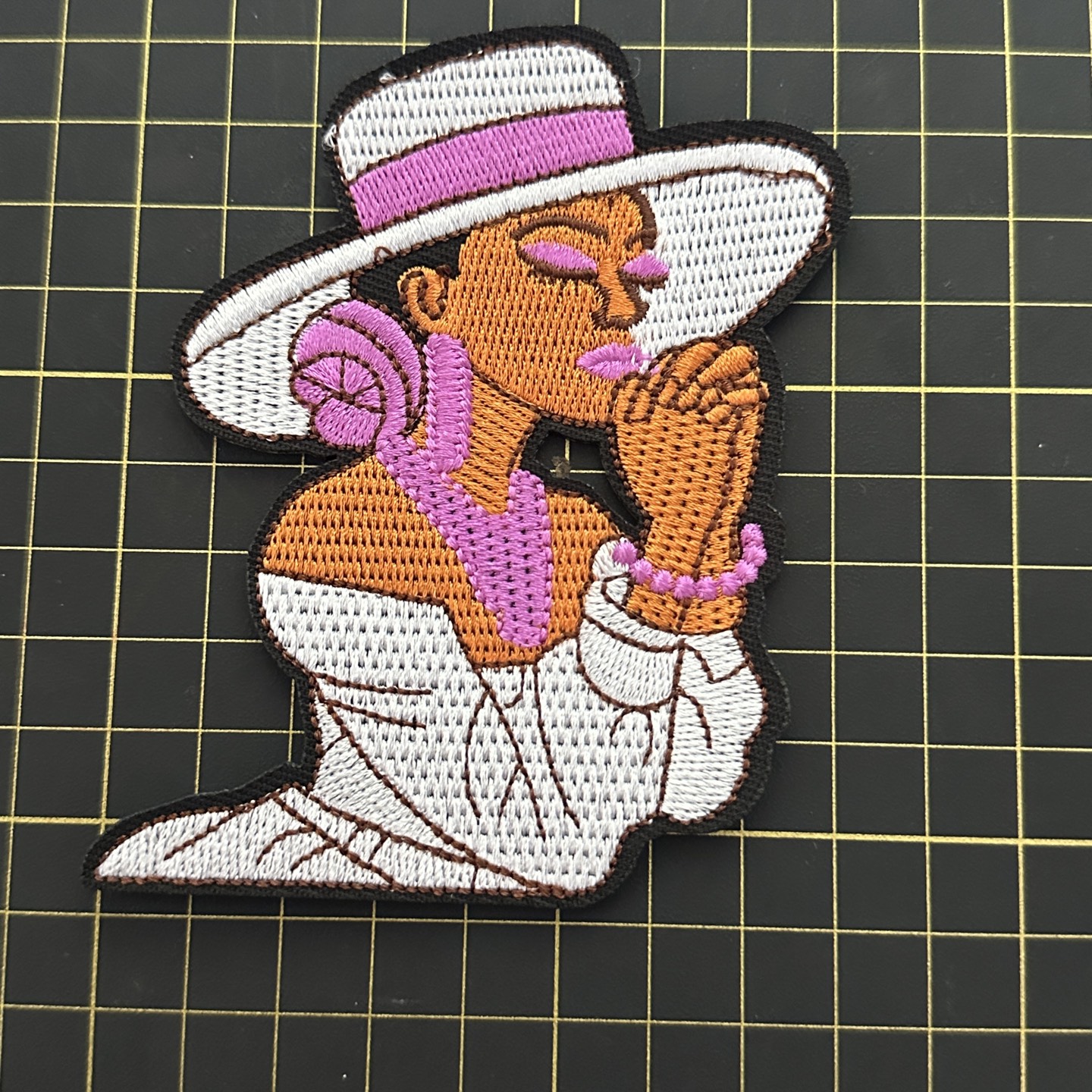 3 Word :Praying Lady patch (iron)