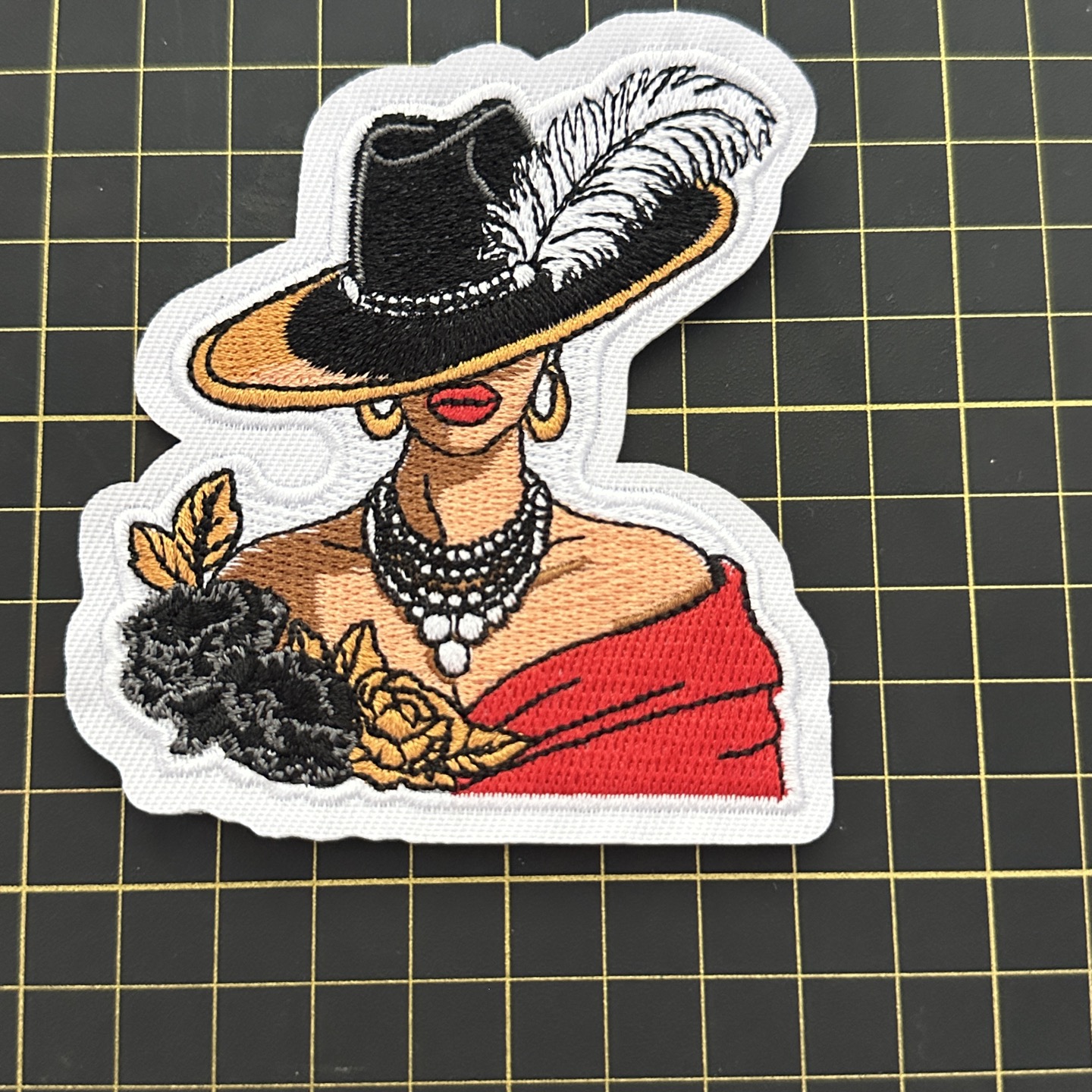 3 Word :Praying Lady patch (iron)
