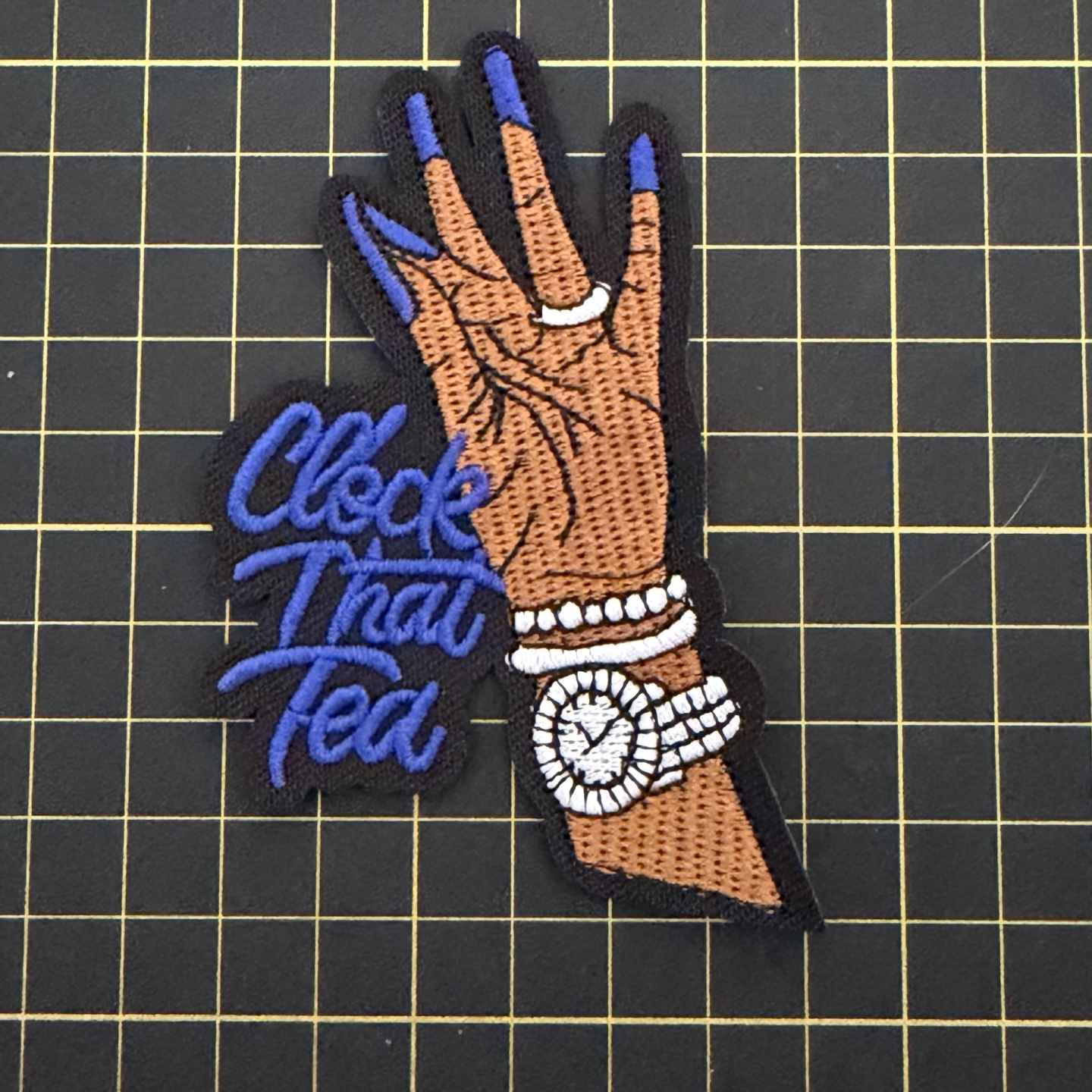 Words4 :Clock tea patch (iron)