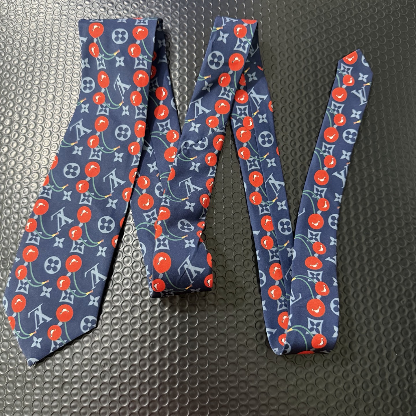 3:Long size Tie mix logo