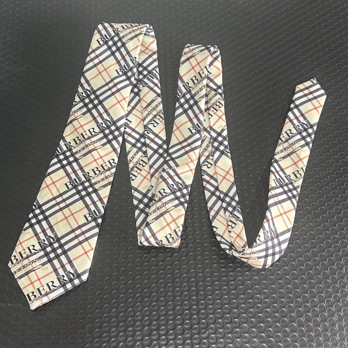 4:Long size Tie mix logo