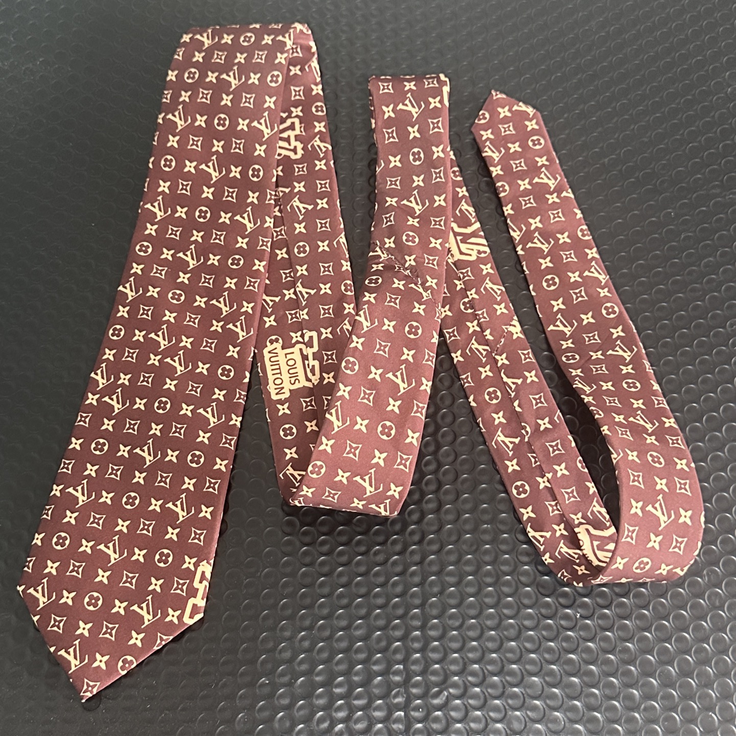 4:Long size Tie mix logo