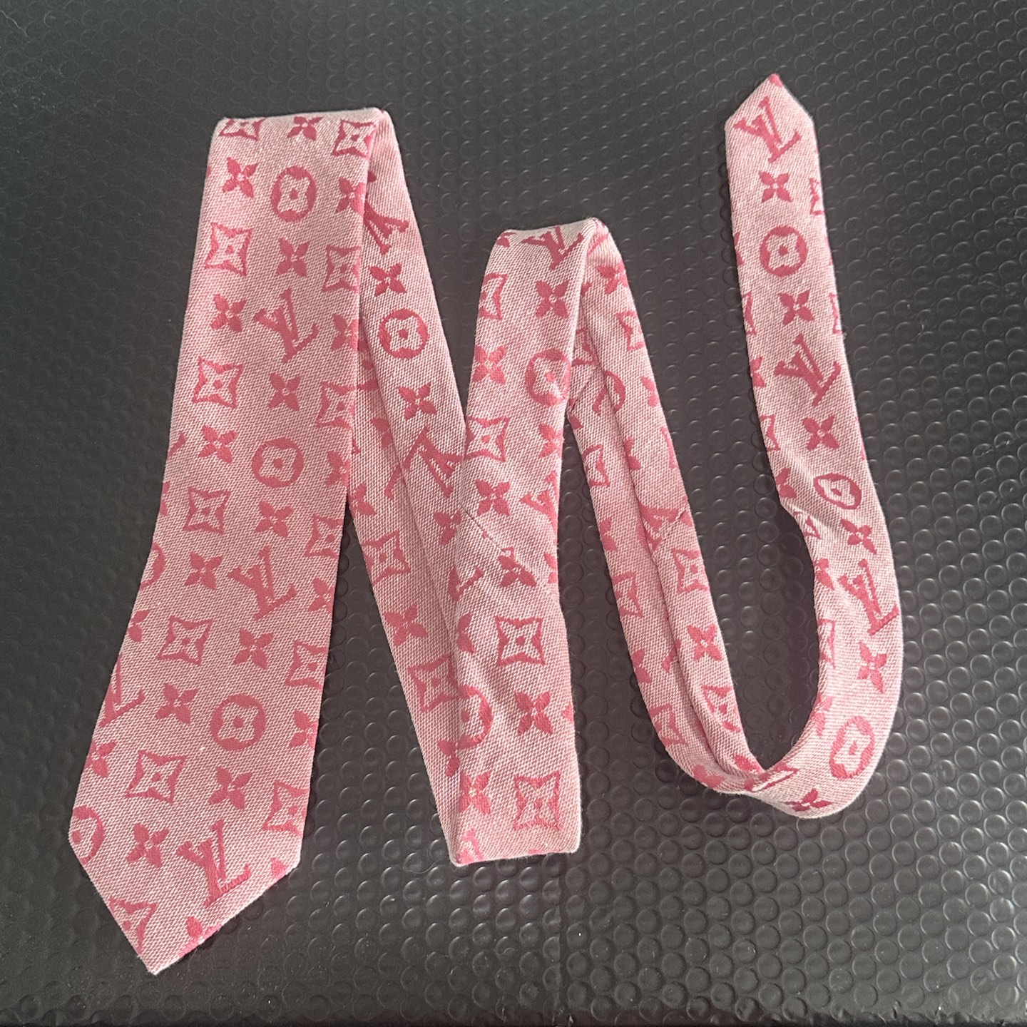 4:Long size Tie mix logo