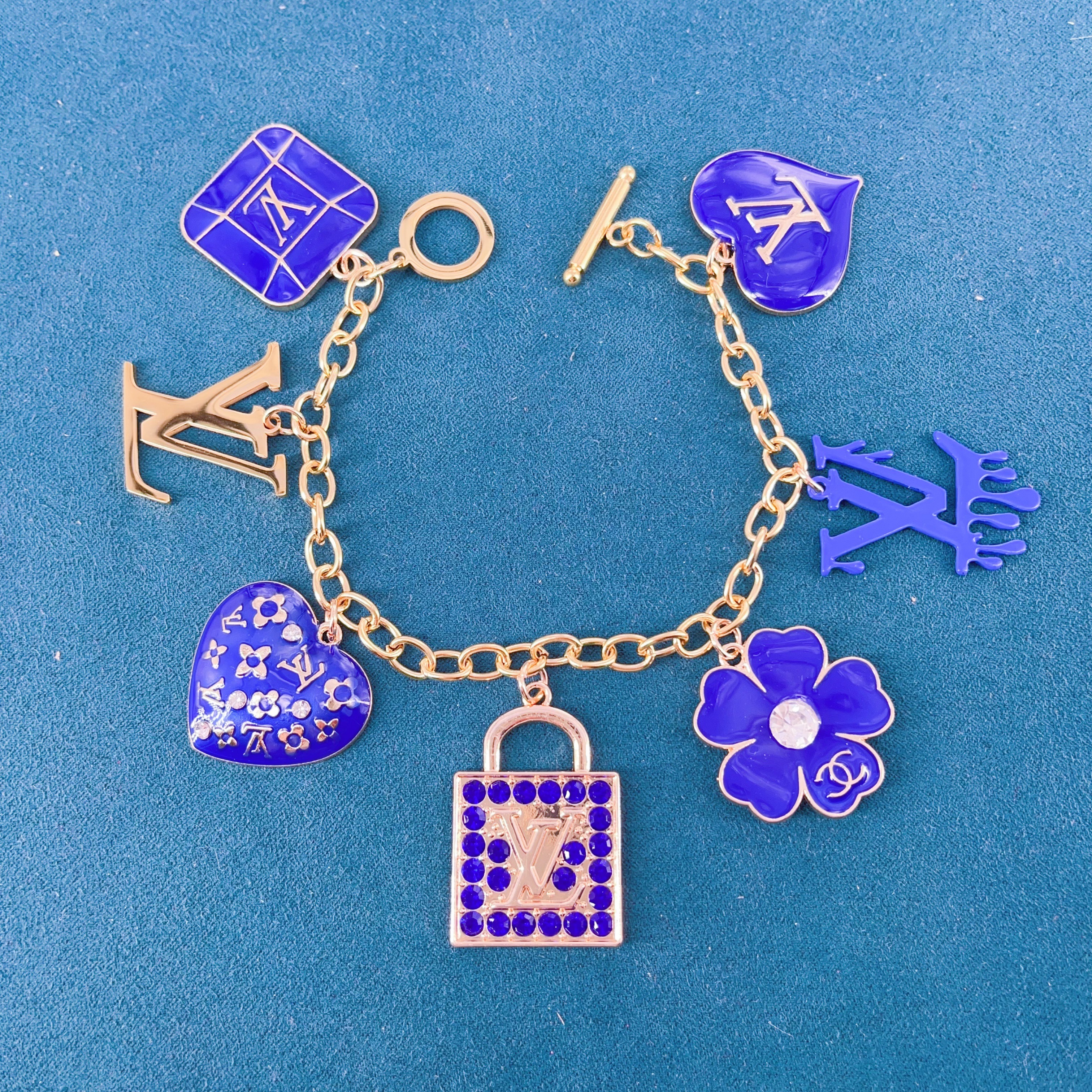 9:Designer Gold Metal Bracelet