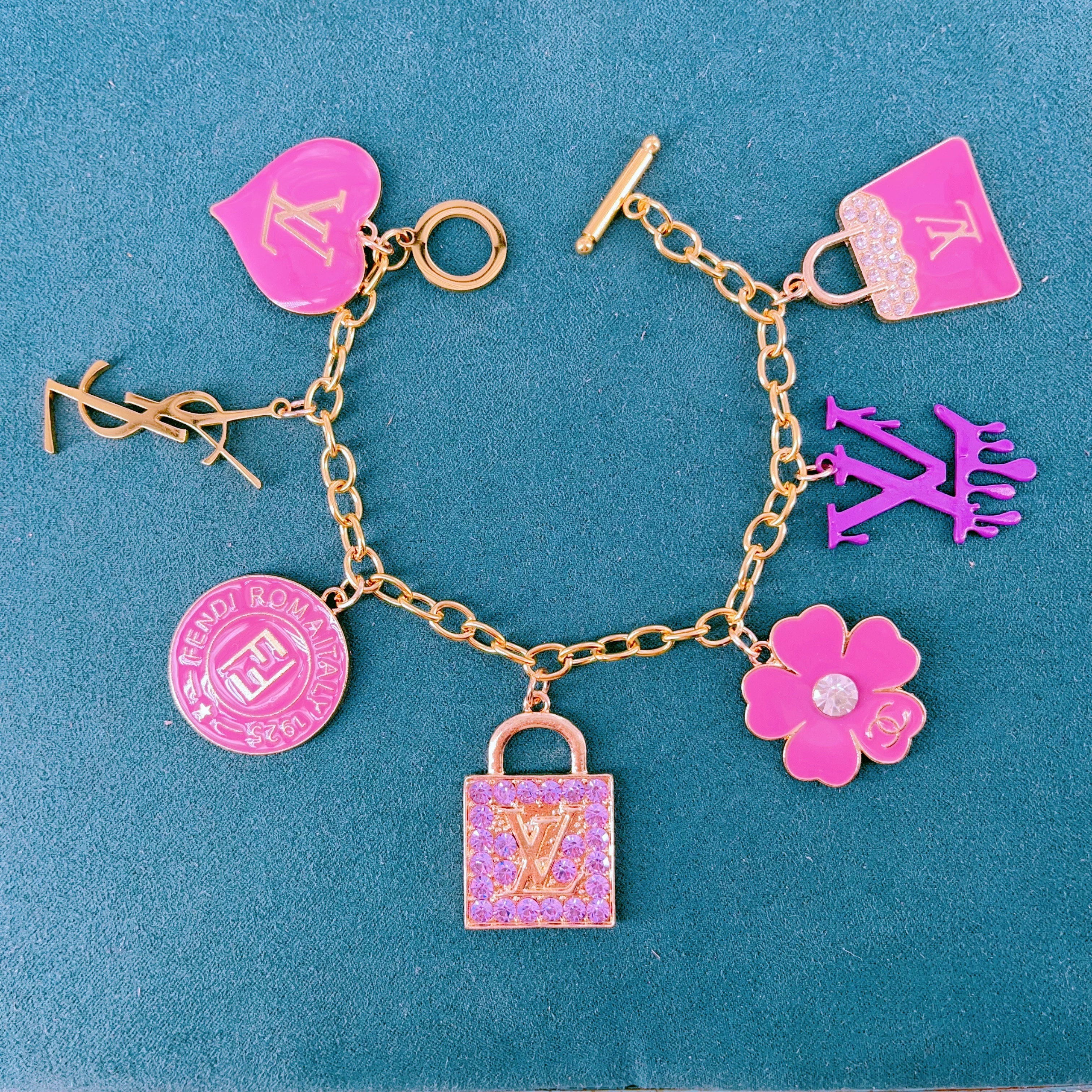 9:Designer Gold Metal Bracelet