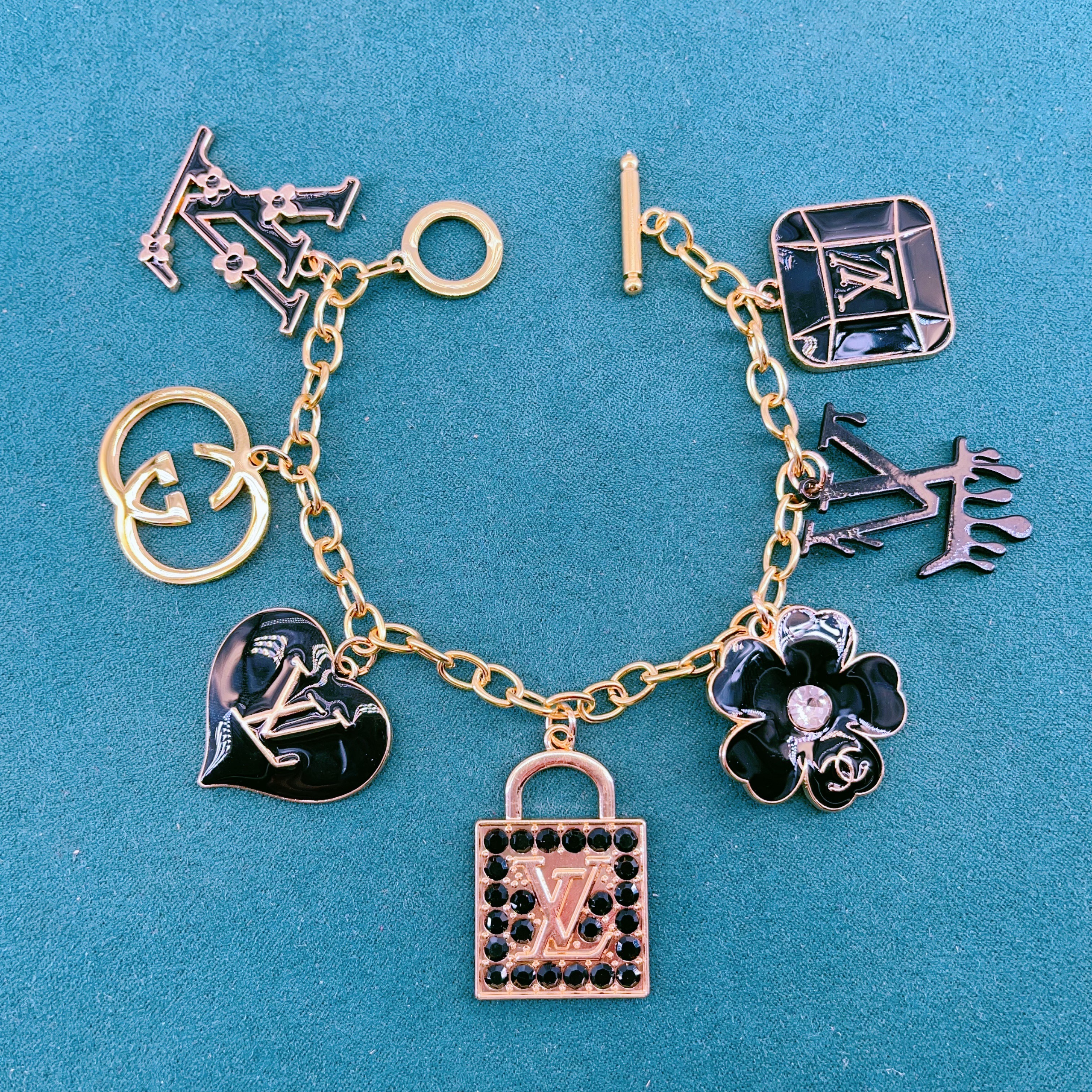 9:Designer Gold Metal Bracelet