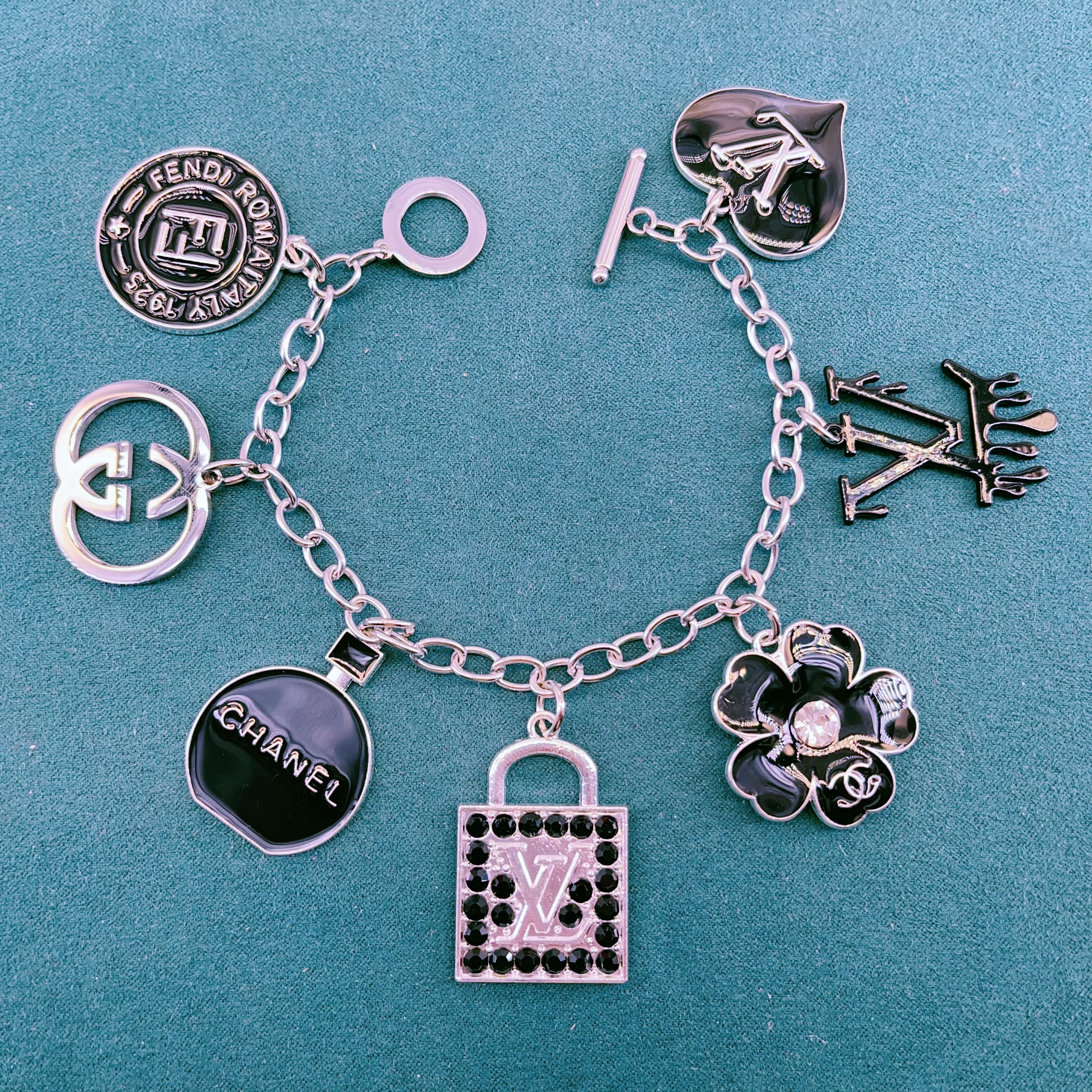 8:Designer Silver Metal Bracelet