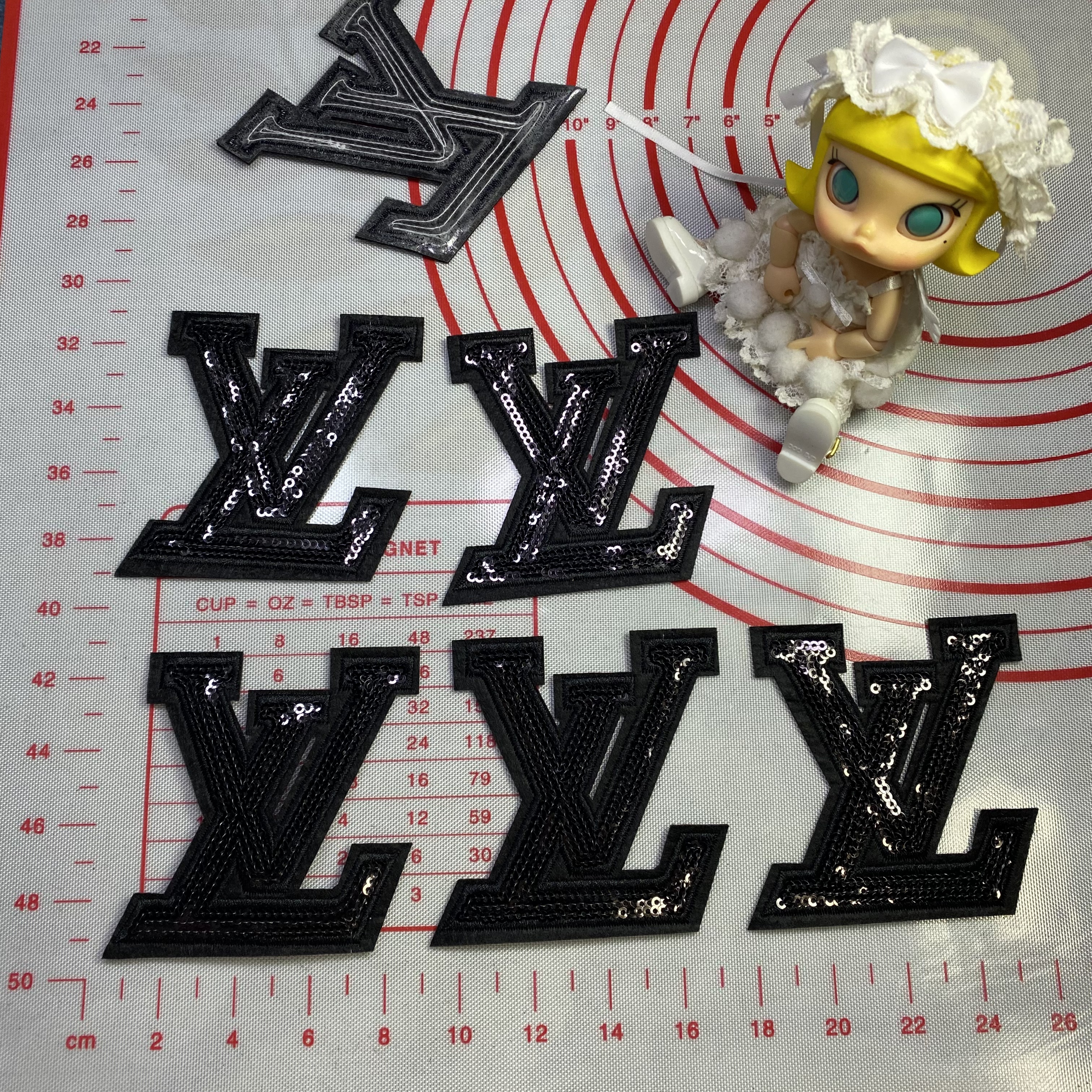 Medium (Iron-on) L Letter sequin  Patches