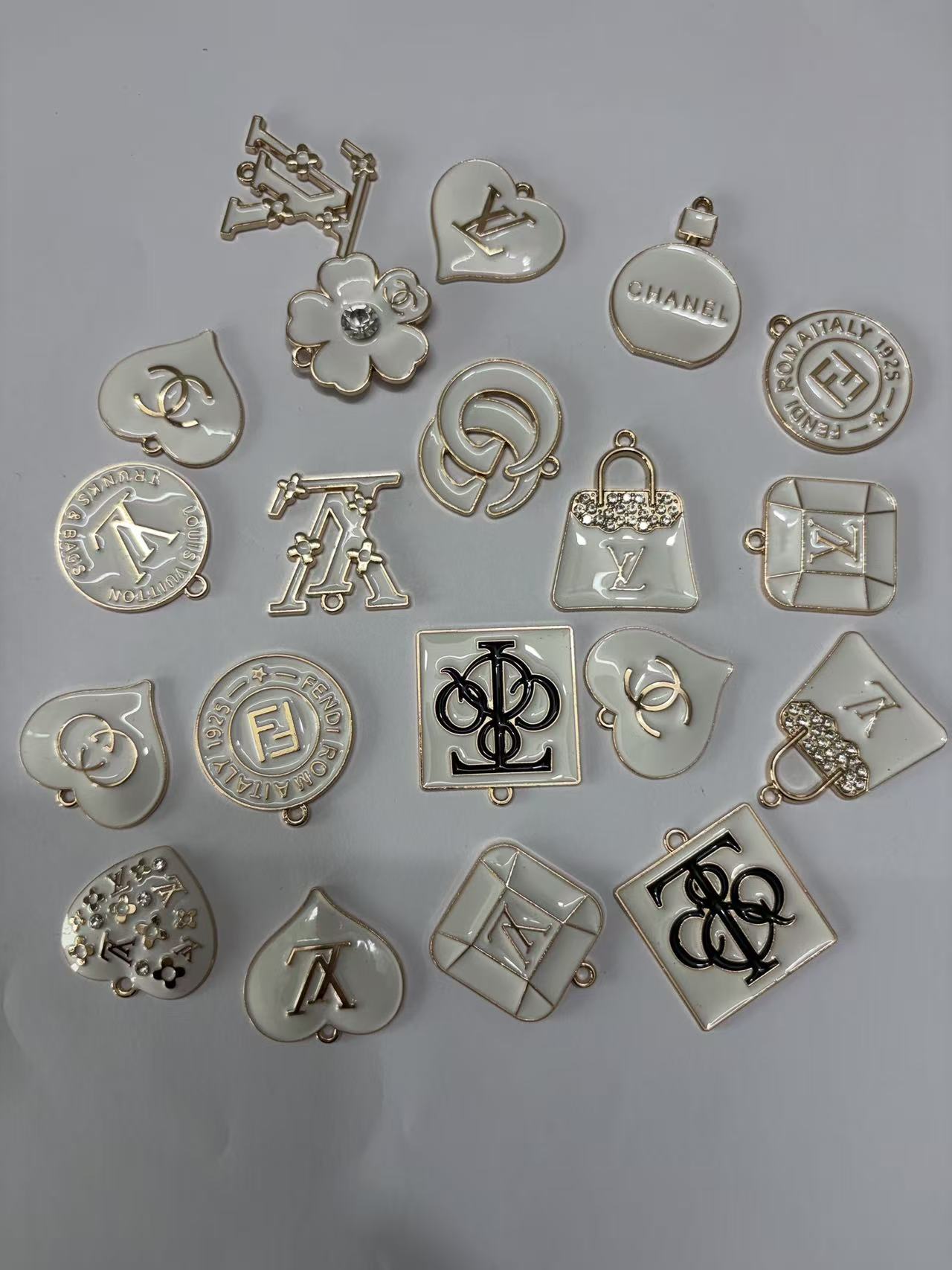 Random Mixed Designer Brand Charms/20Pcs Set