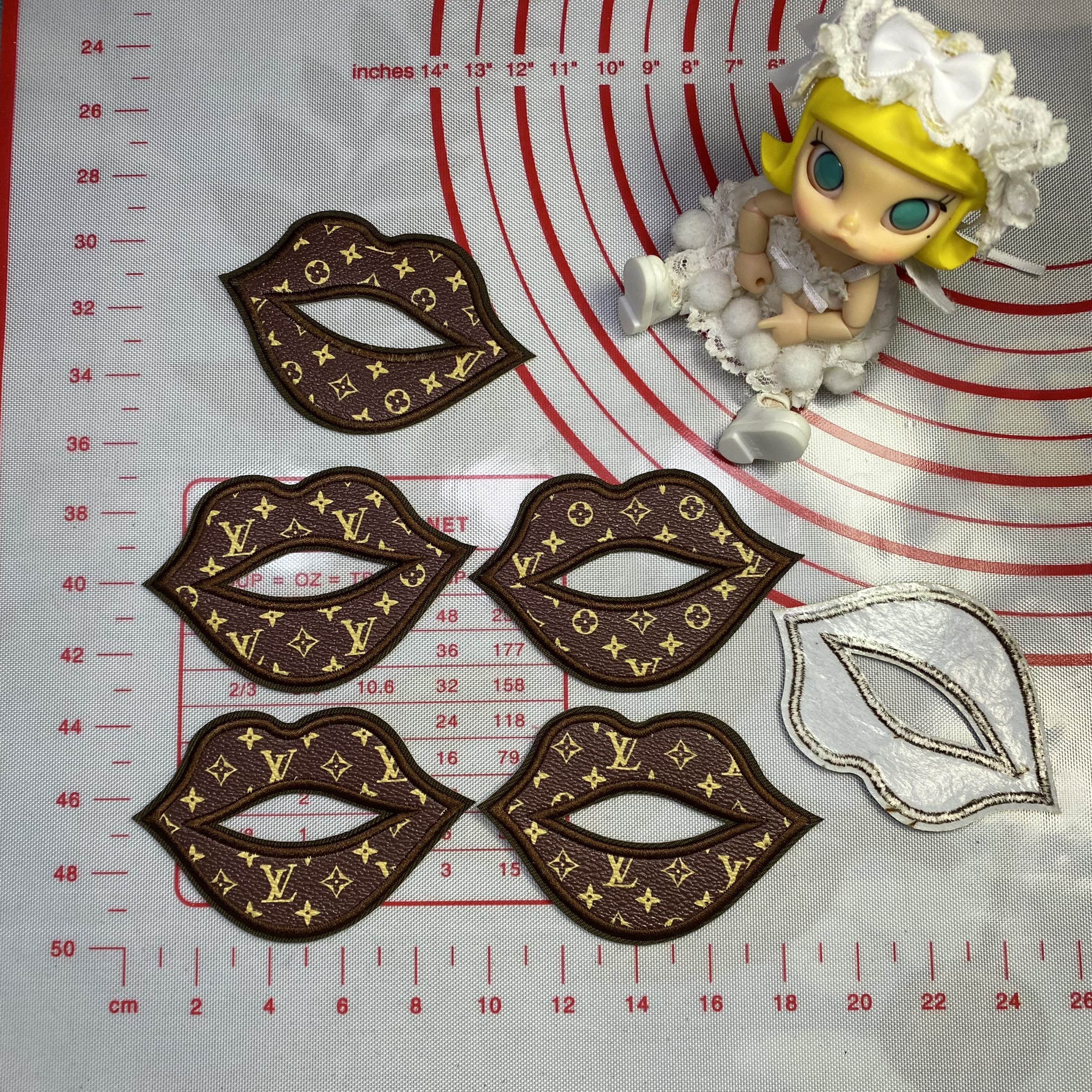 Artificial leather letter series(L)