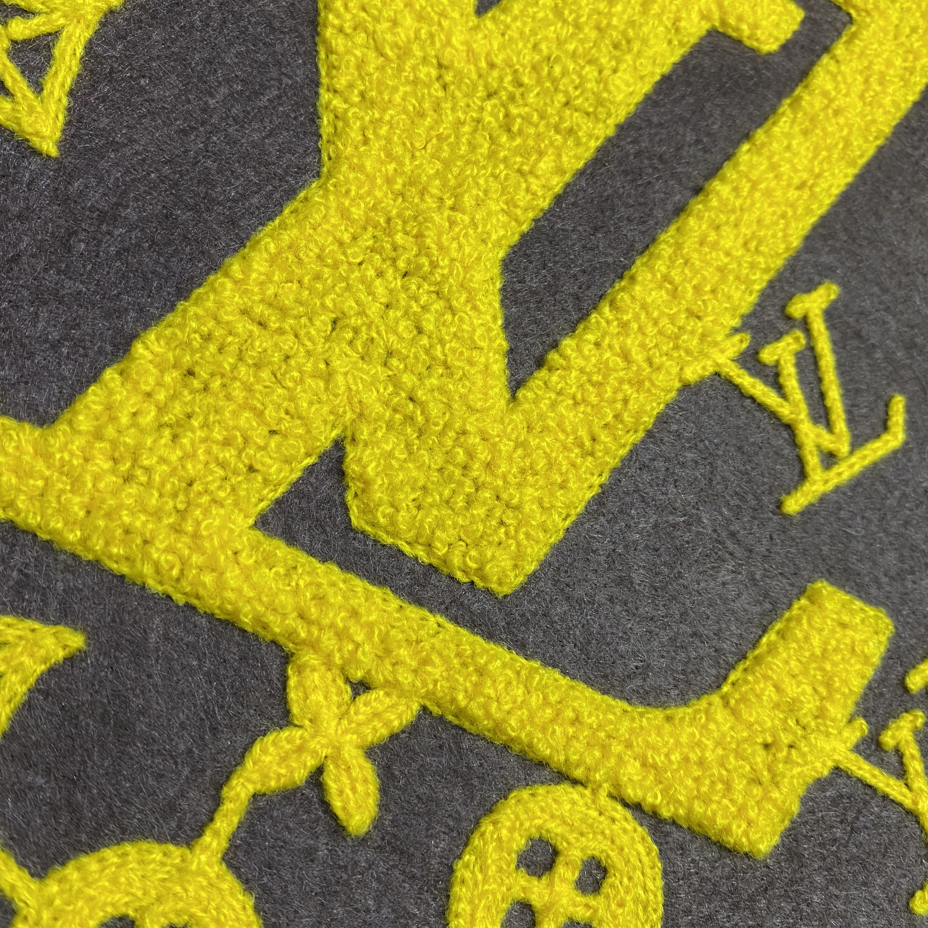 Large (sewing) L orphan product can't be replenished different styles Patches