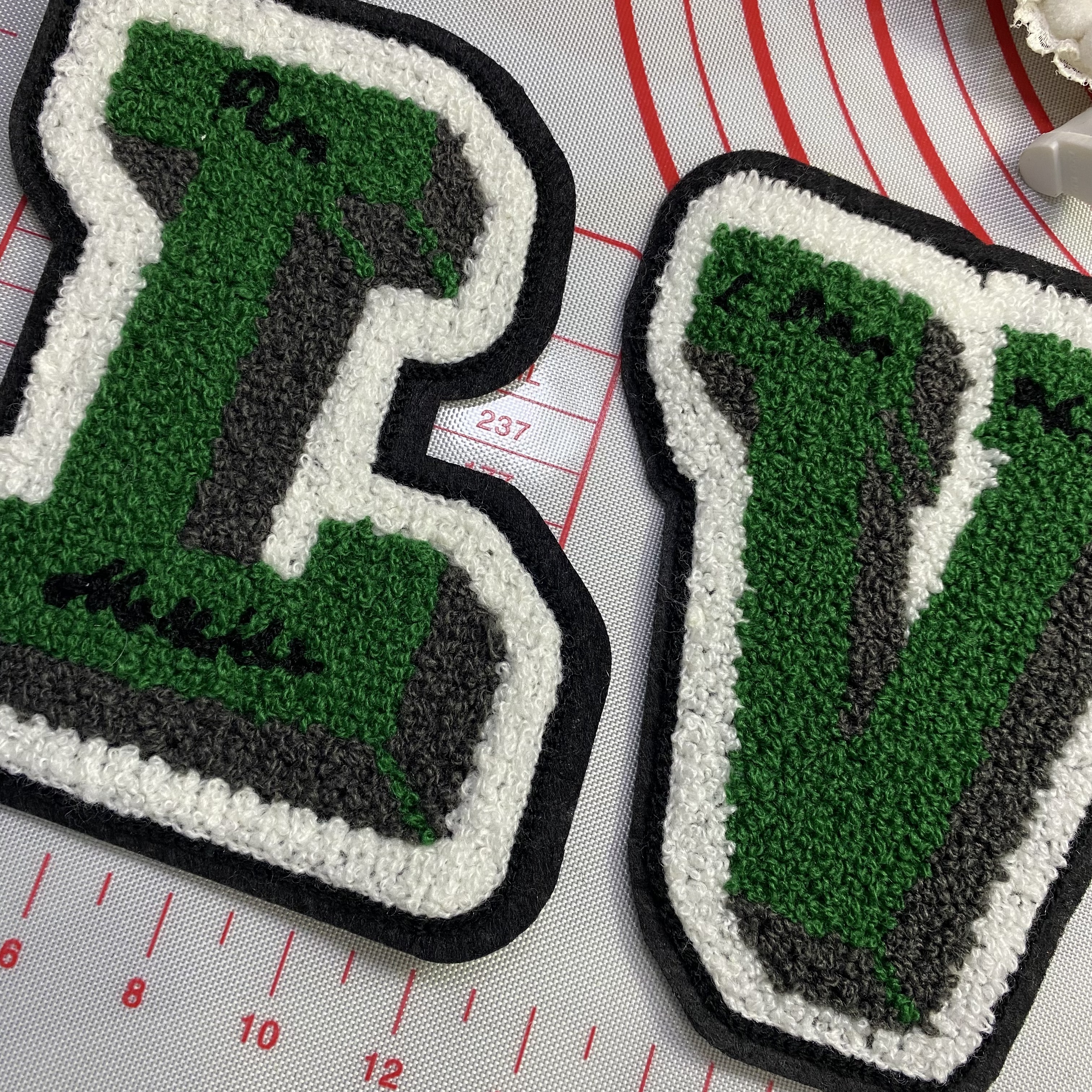 Large/Medium (Sewing) L towel embroidery Letters Patches