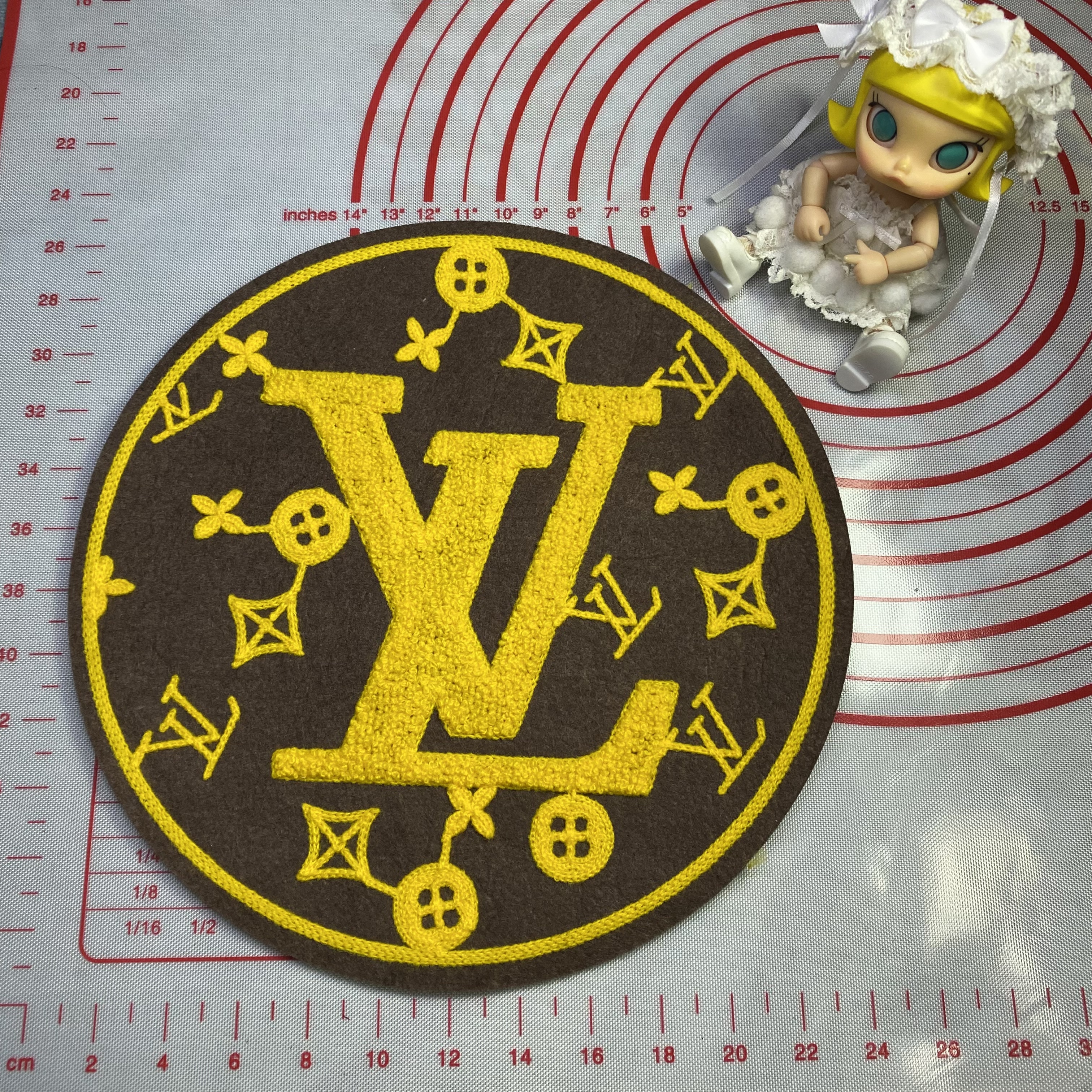 Large (sewing) L orphan product can't be replenished different styles Patches