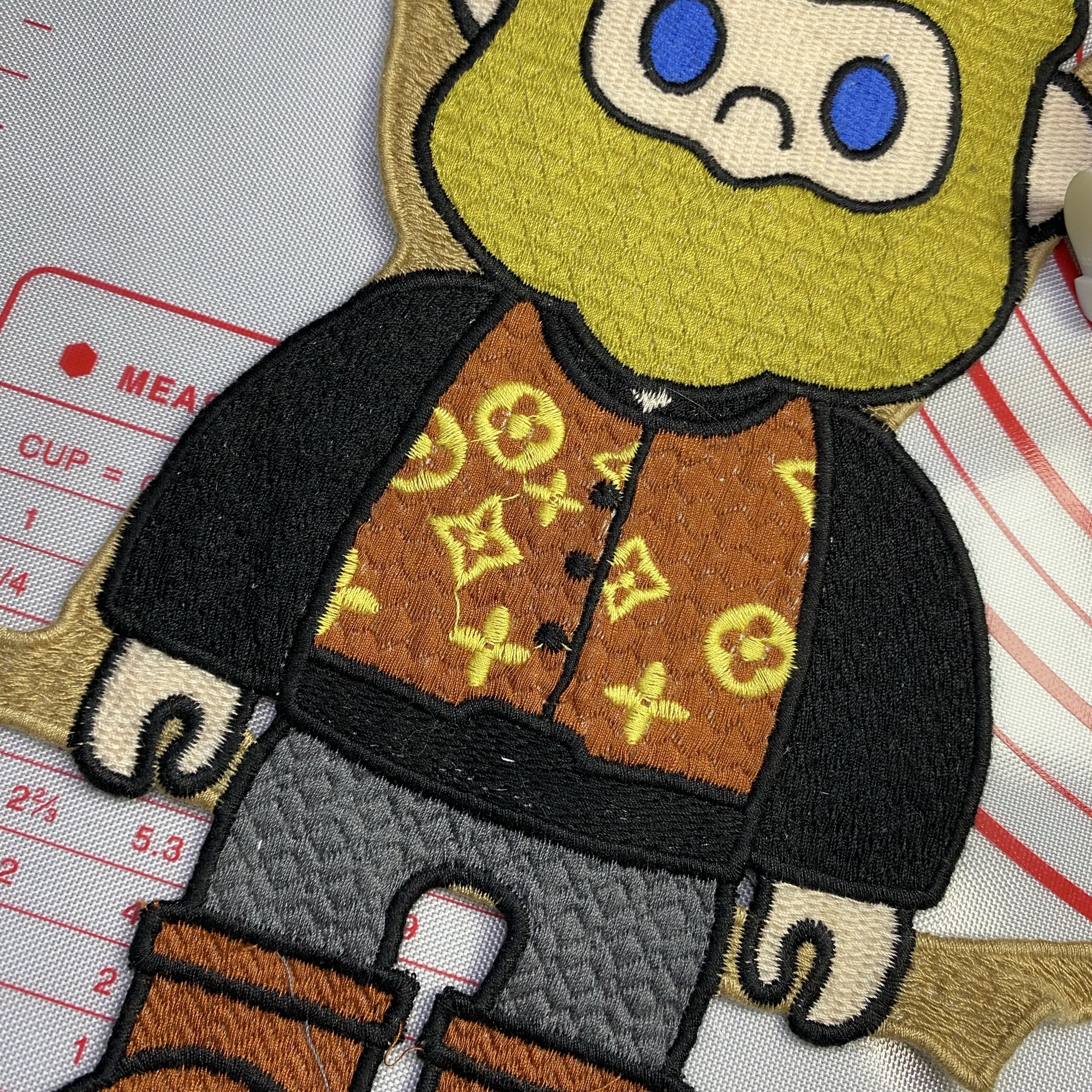 Large (sewing) L orphan product can't be replenished different styles Patches