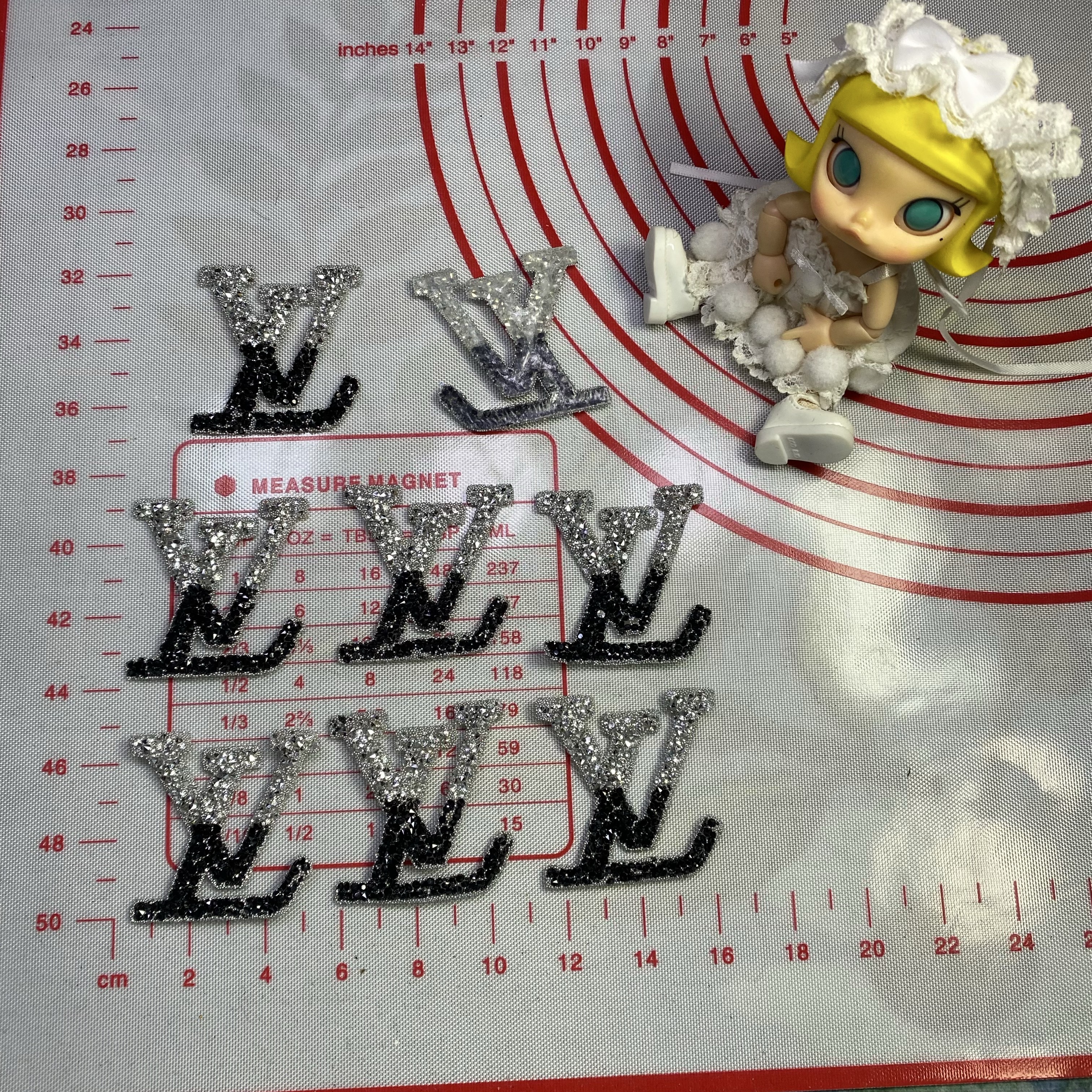 Small (Iron-on) L Diamond resin Patches