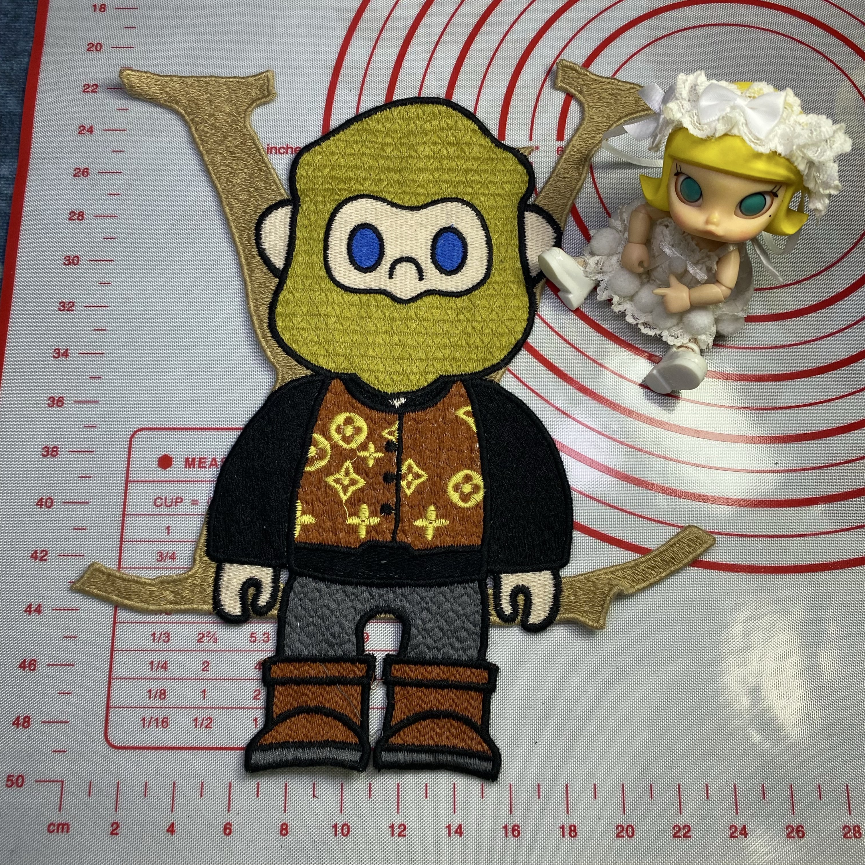 Large (sewing) L orphan product can't be replenished different styles Patches