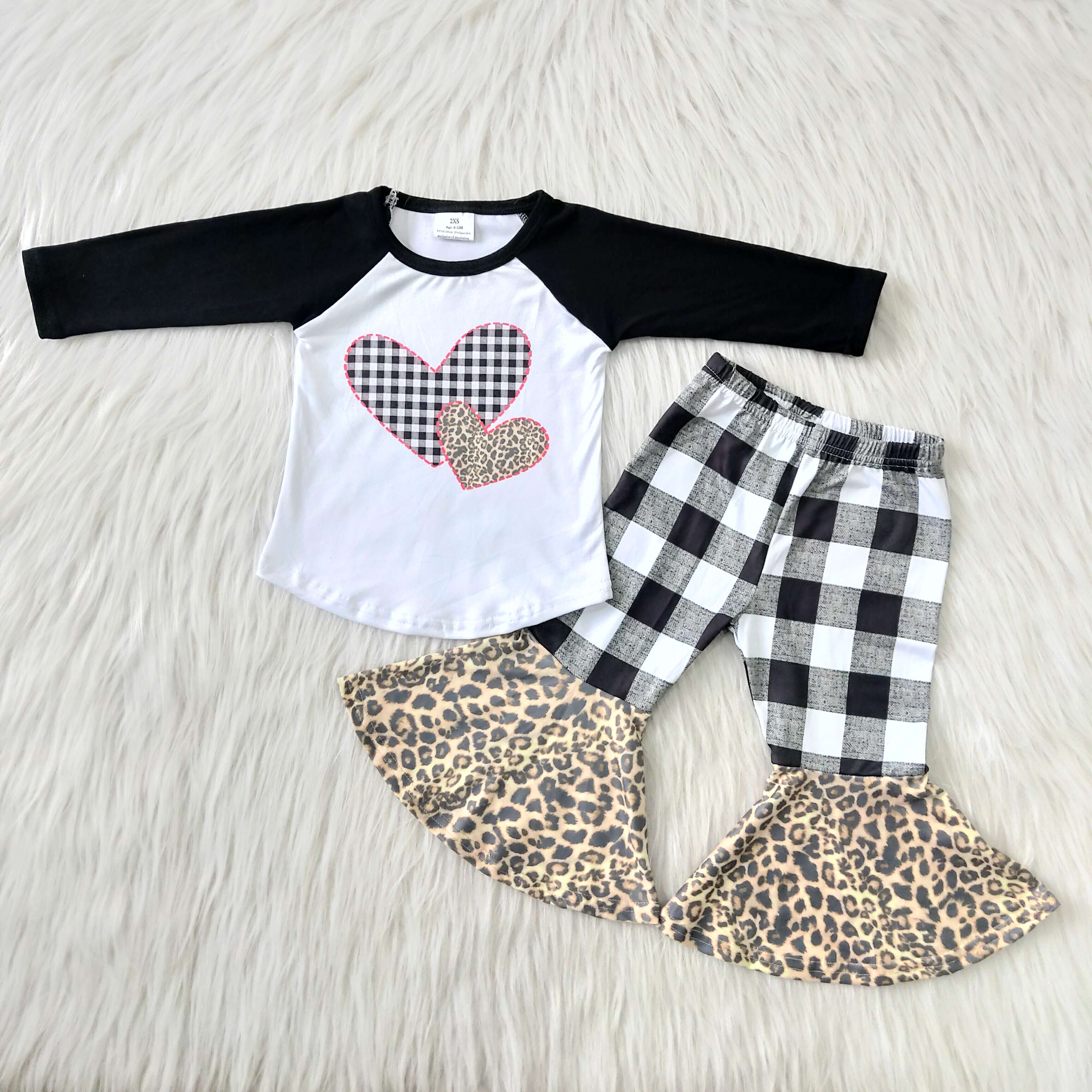 6 B7-23 kids clothes girls heart plaid bell bottom set valentines day outfits-promotion 2025.12.20 $2.99
