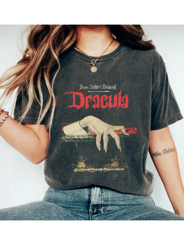 Vintage Halloween Dracula T-shirt-Datalatt