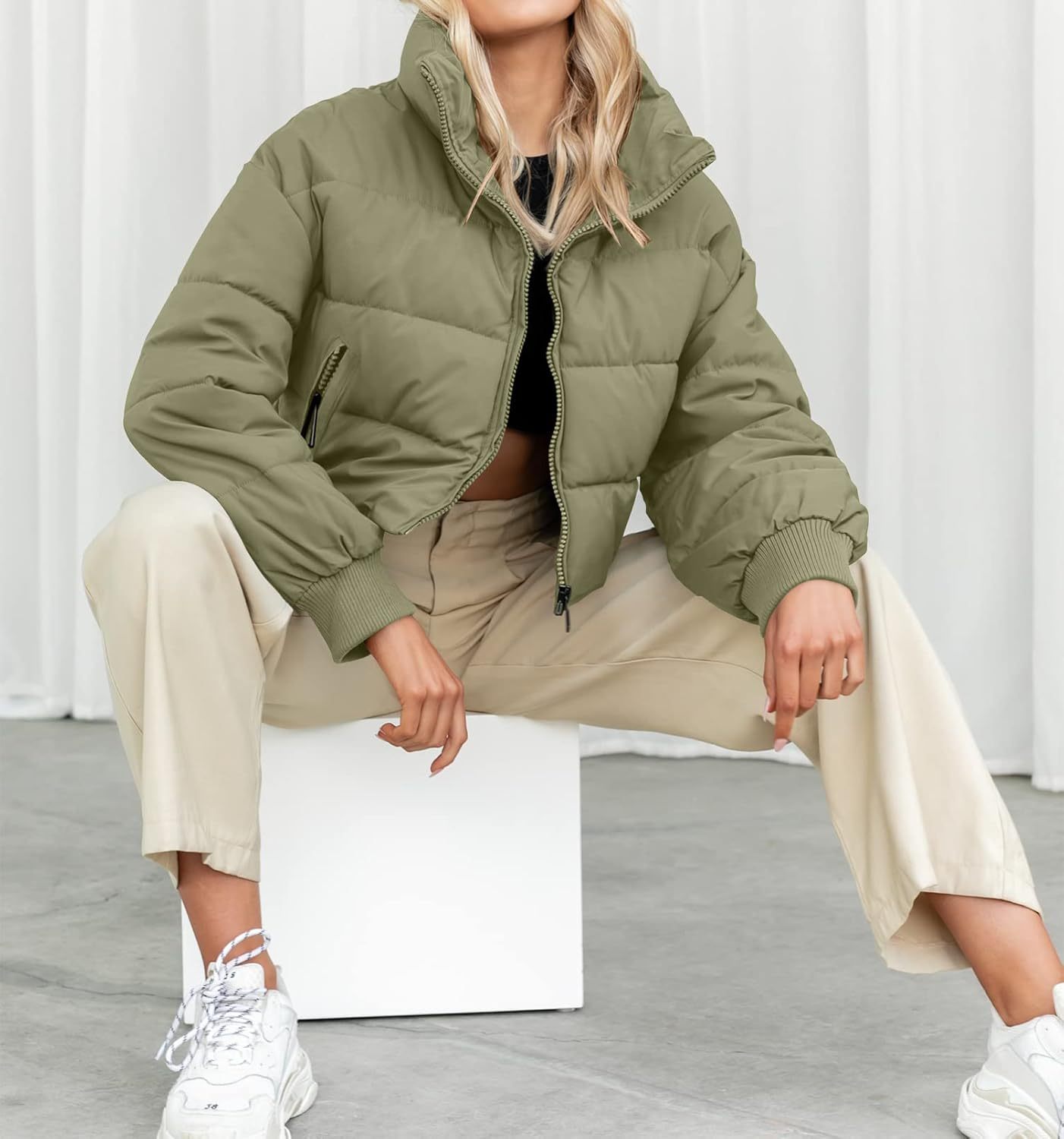 KYL Women's Winter Cropped Puffer Jacket Oversized Zip-Up Quilted Puffy Short Down Coat