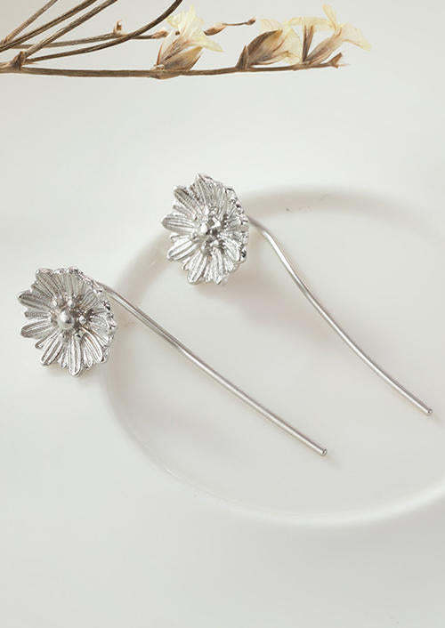 Creative Long String Sunflower Alloy Earrings
